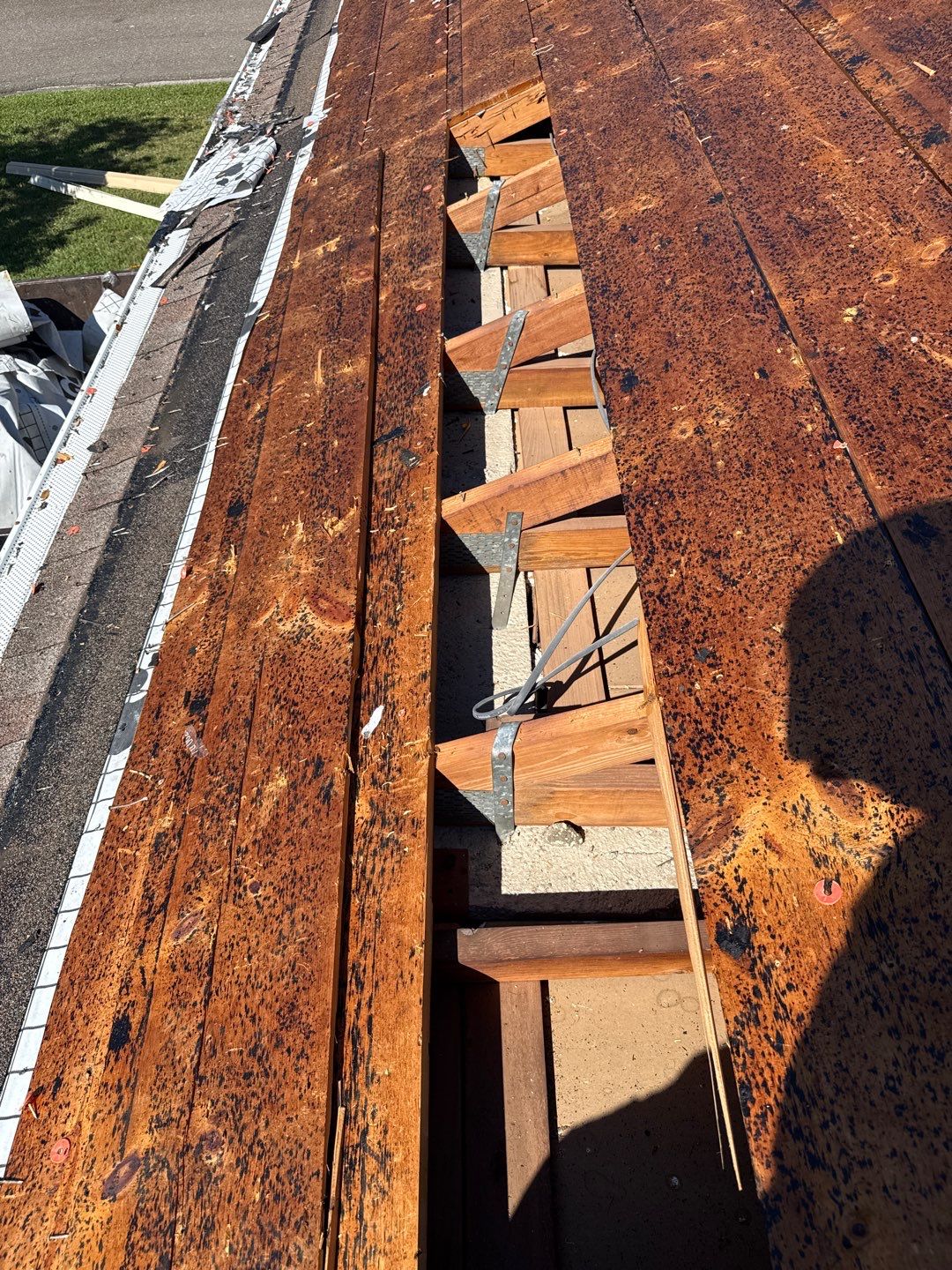Project in St. Petersburg 33702 by Mitchell Roofing Company LLC