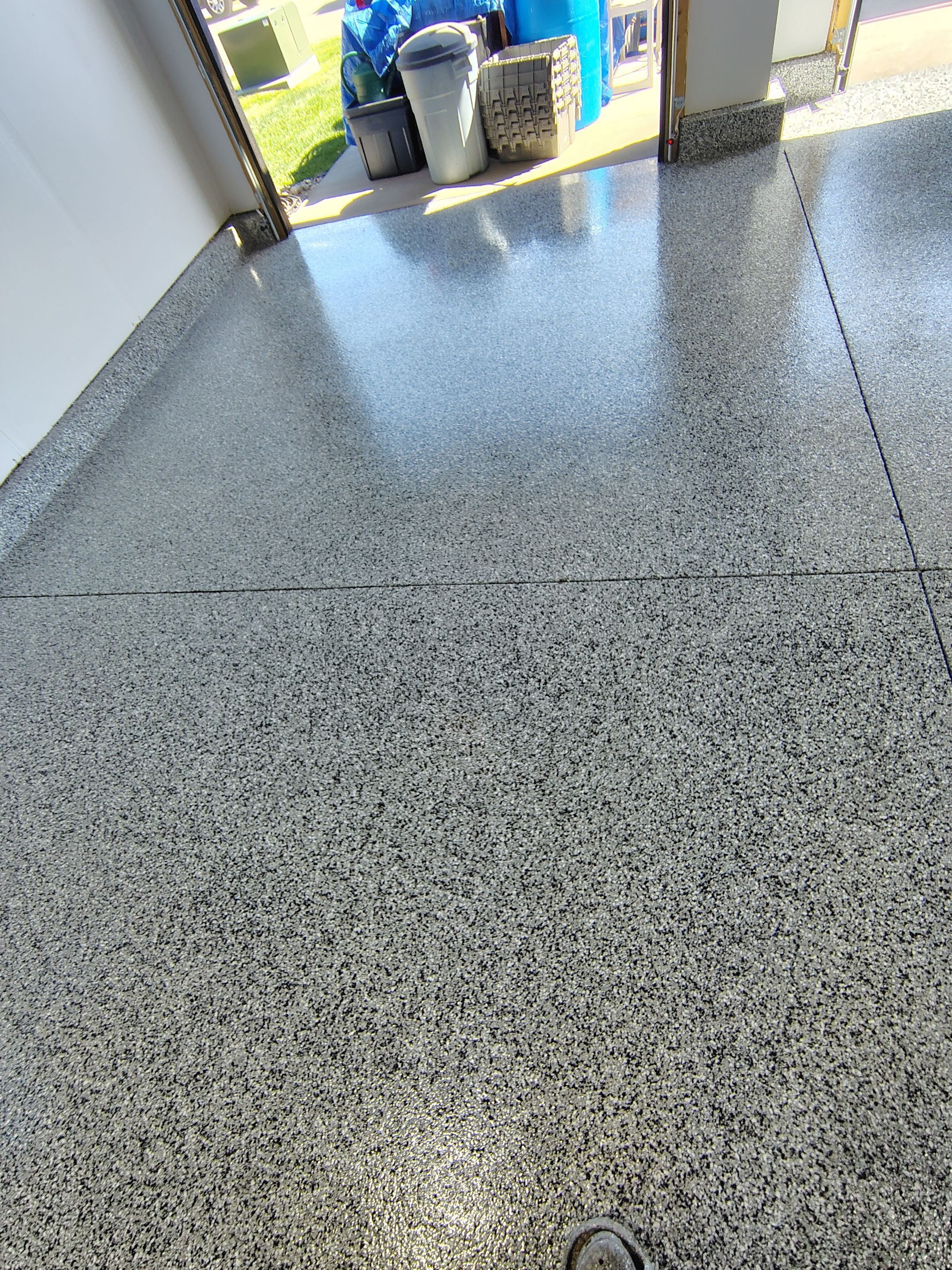 Decorative Flake Garage Floor Coating Installation in Tea, South Dakota by Select Painting, Coatings & Garage Cabinets