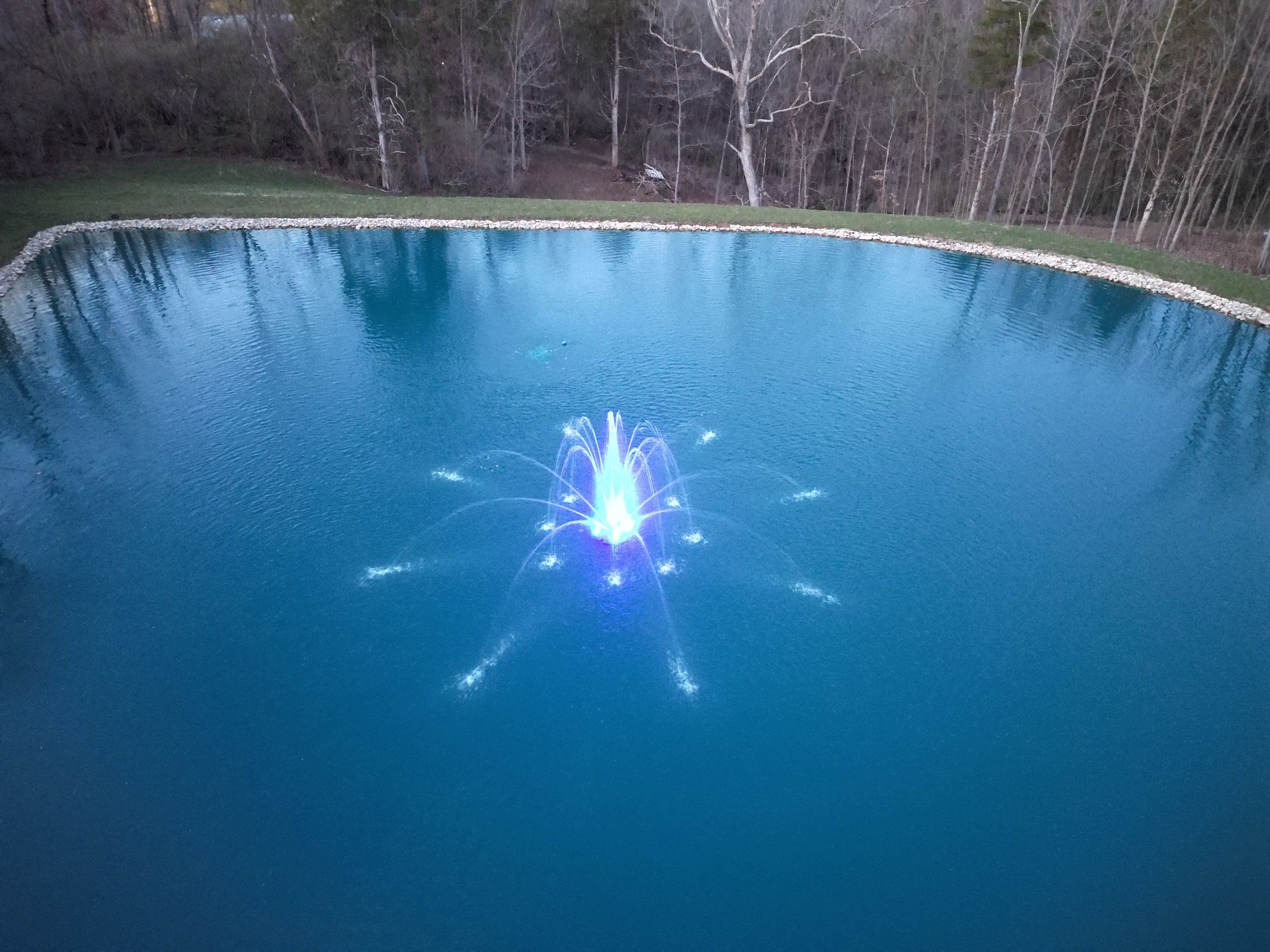 Airmax EcoSeries with Light Set by  Bellus Aquatic Solutions