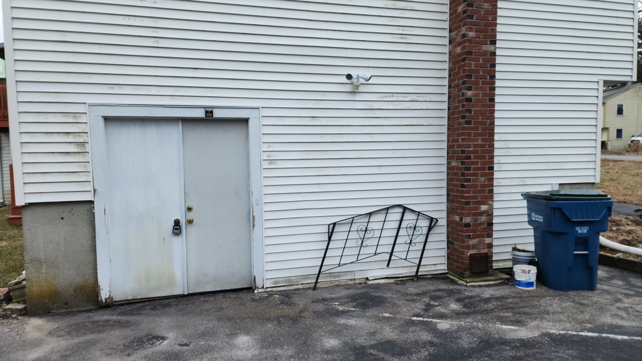 Siding and windows replaced by UBrothers Construction