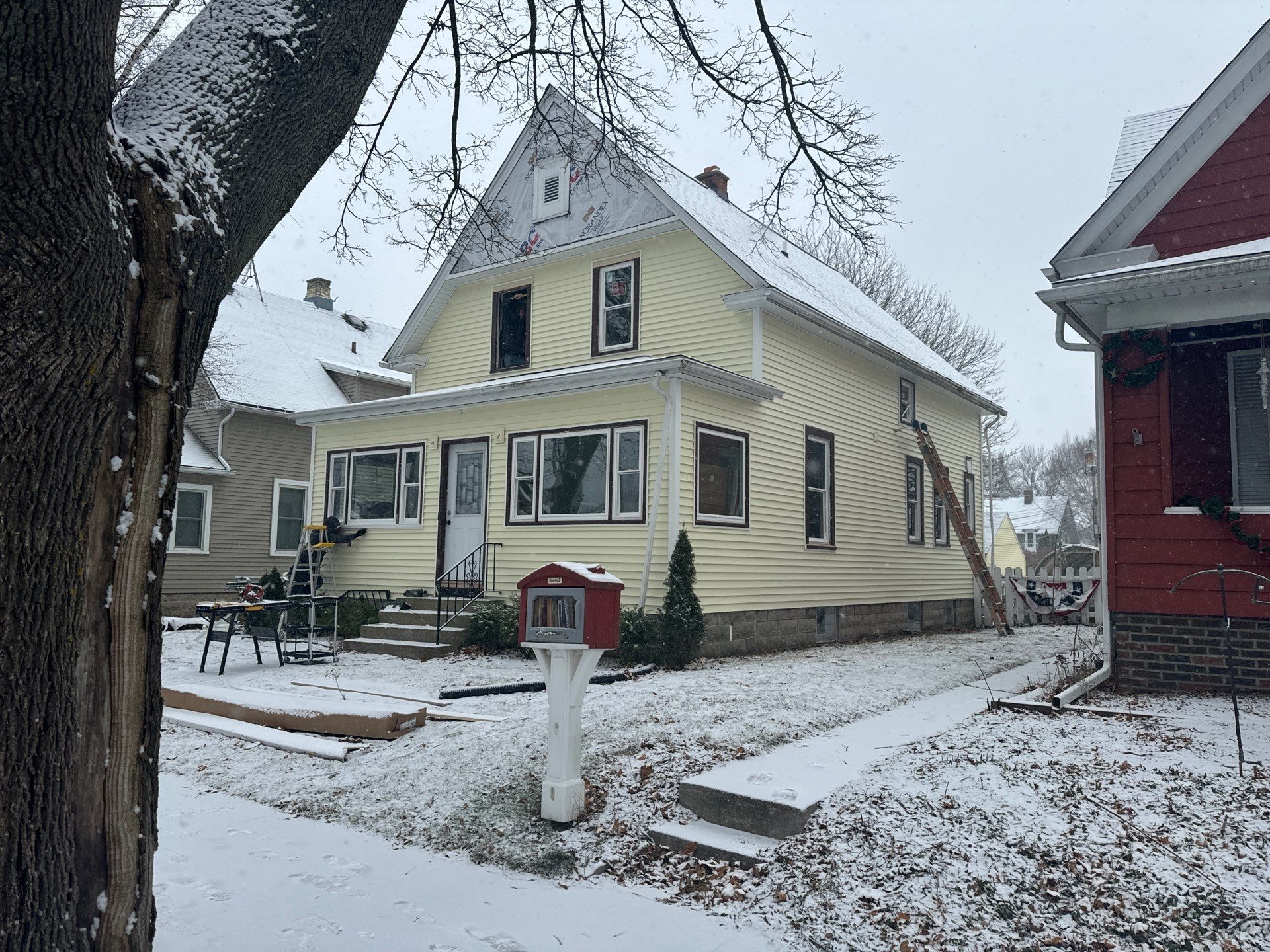Sunshine siding install !  by Gellings Roofing & Siding
