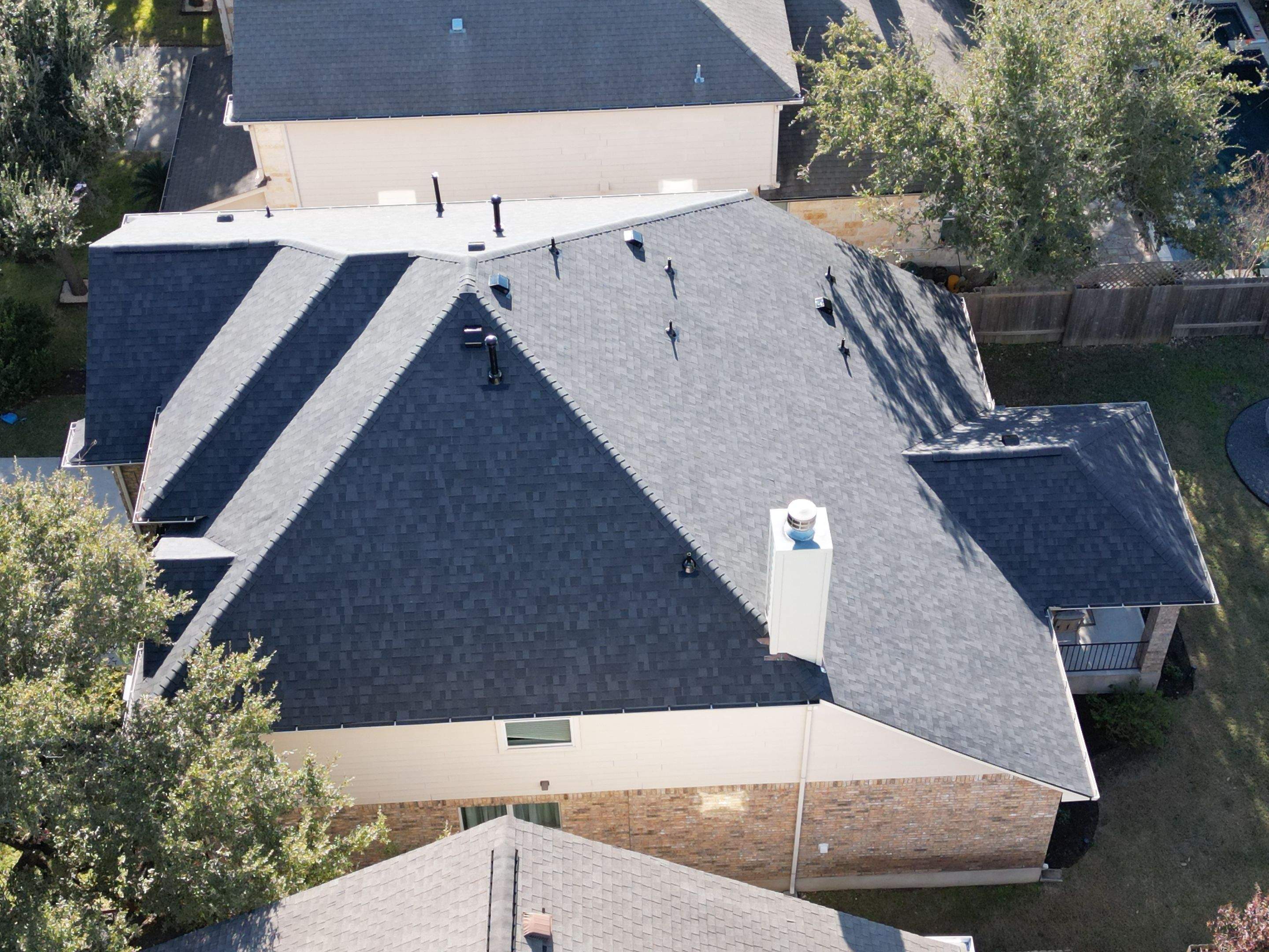 Onyx Black - Owens Corning TruDefinition Duration by RoofsOnly.com