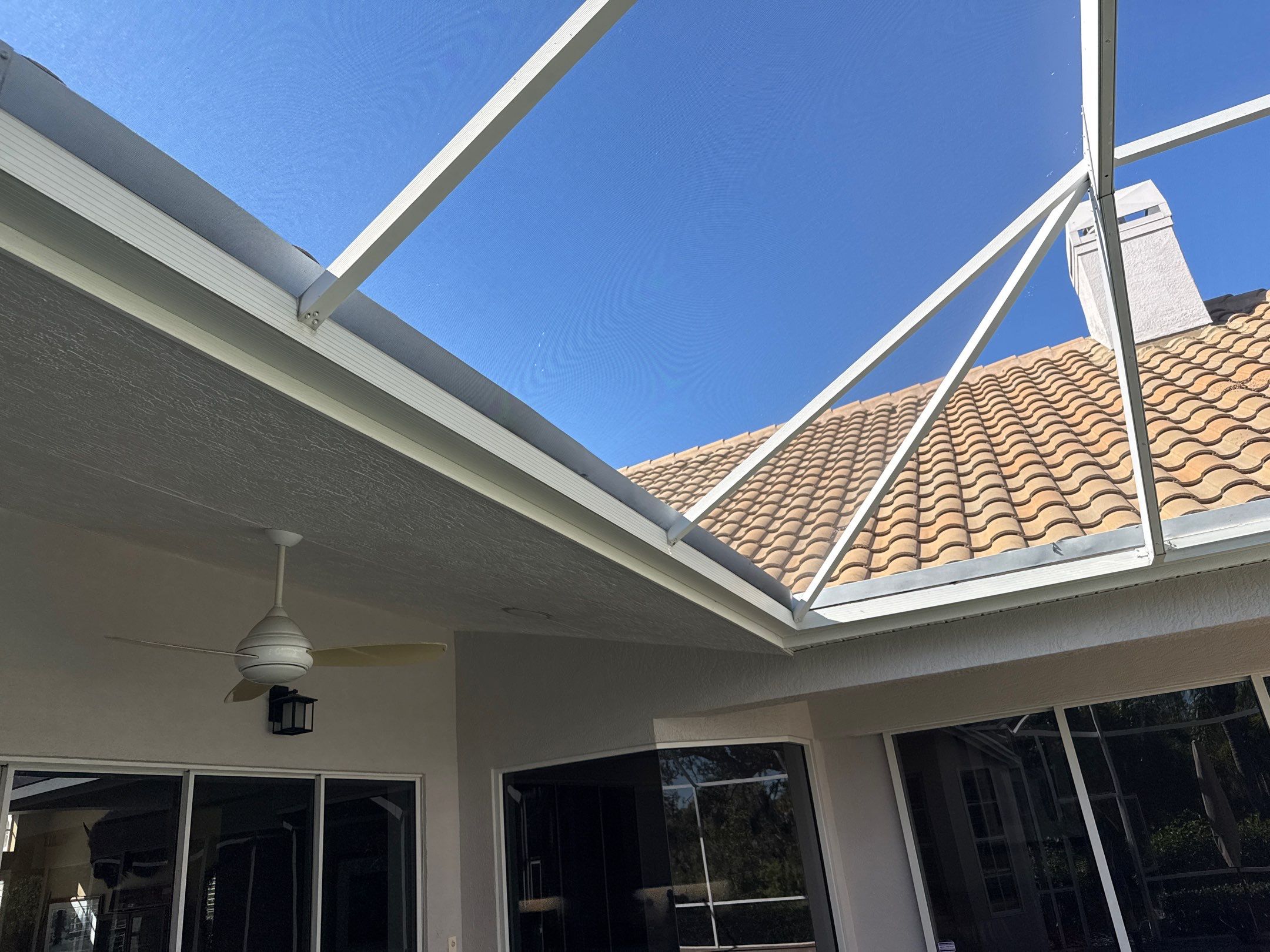 House Wash, Pool Deck & Screen Enclosure Cleaning | University Park, Sarasota FL by Sunshine AquaWash