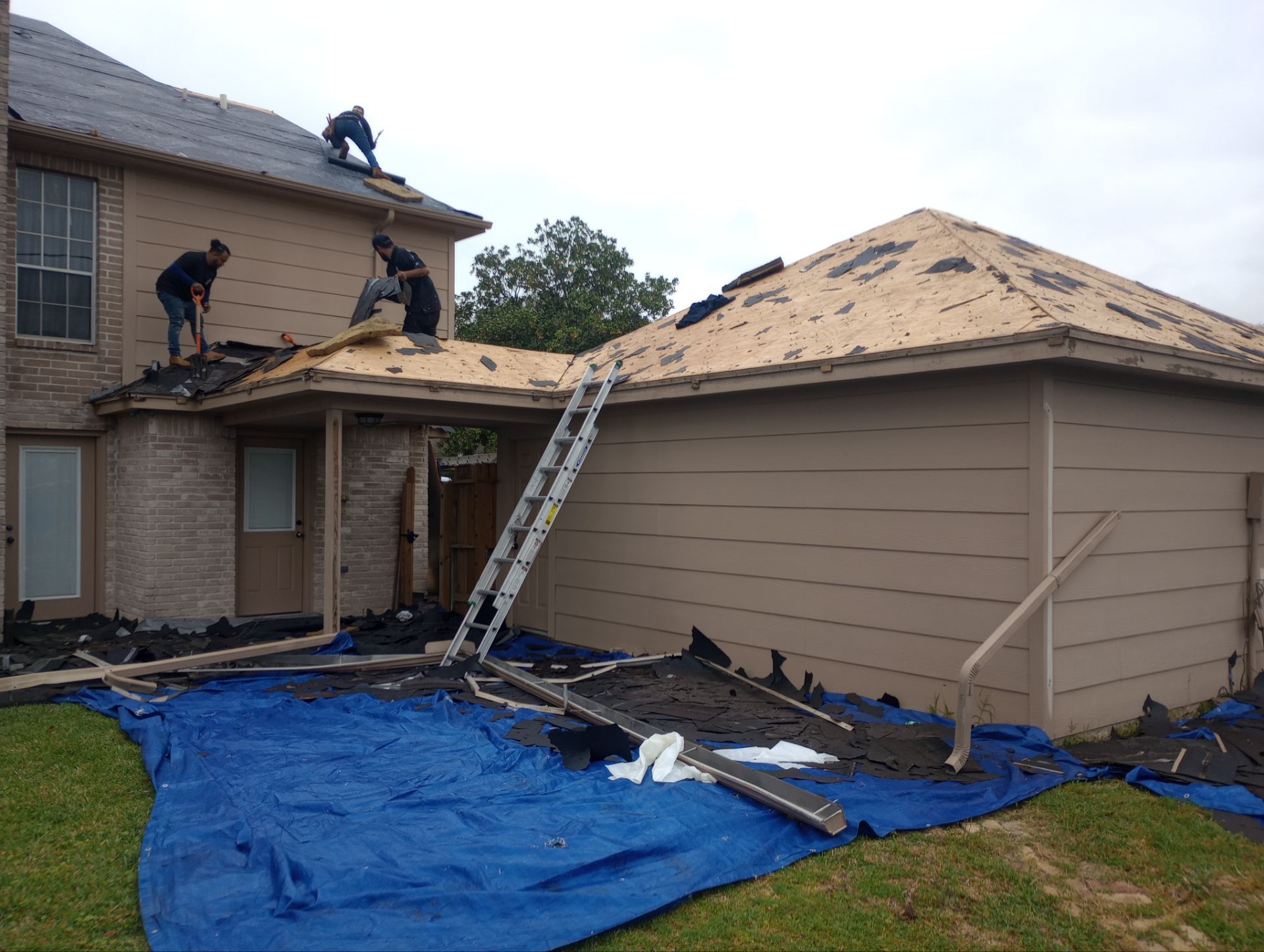 Residential Roofing Repair using Owen's Corning Duration (Lifetime) Shingles by Roof Repair Company