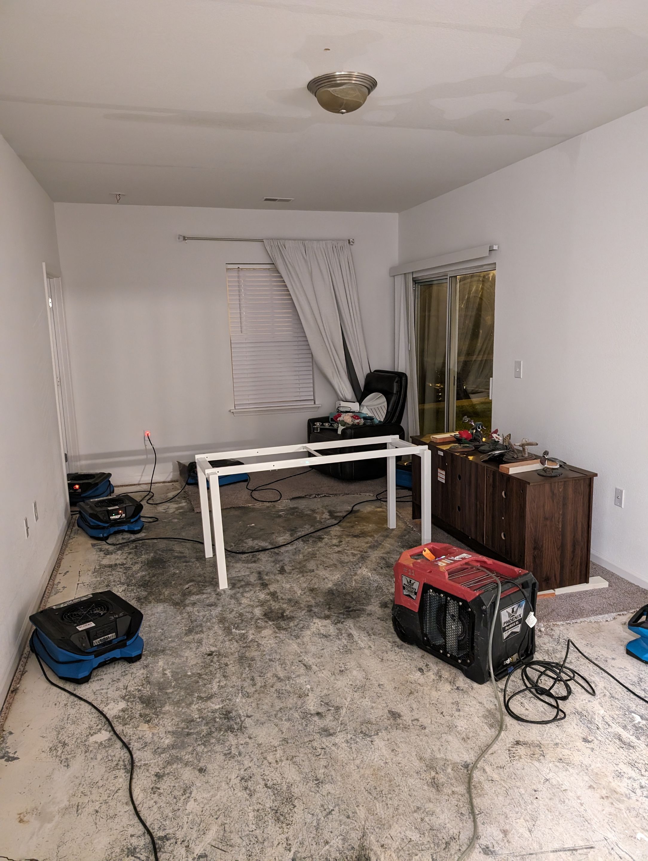 Emergency Service Water Mitigation in Louisville, KY by ANR Restoration