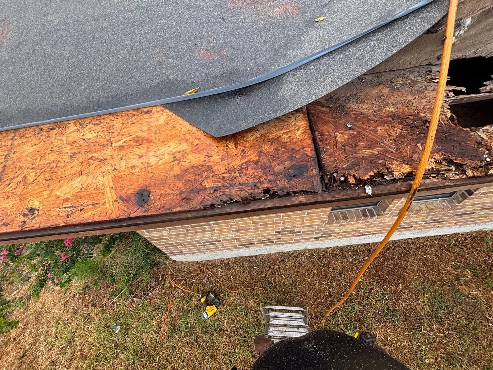 Country Roofing by Bayfront Roofing and Construction