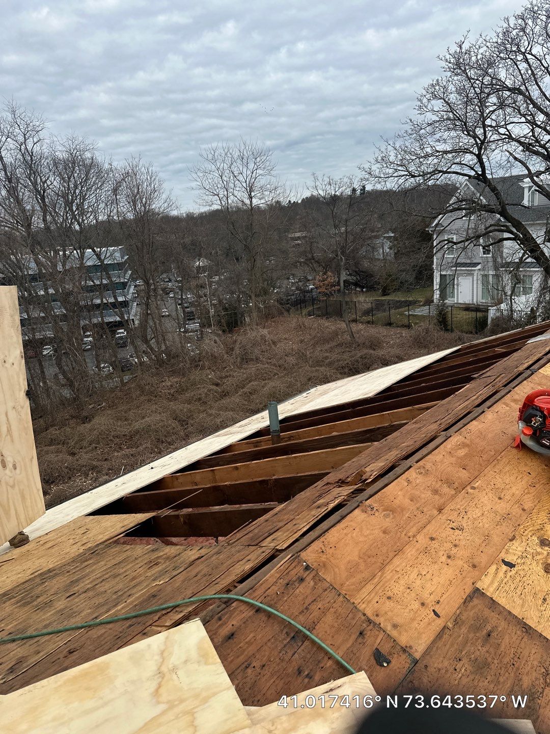 Siding Installation using Certainteed Cedar Impressions Straight Edge Perfection Shingles - D7 - Sterling Gray by A Plus Exterior