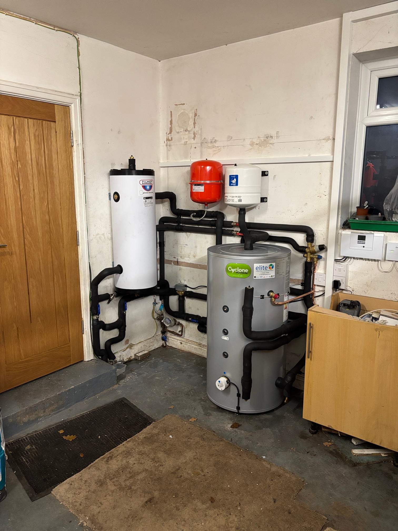 Full Retrofit Heat Pump Installation – York by Elite Services Group Ltd