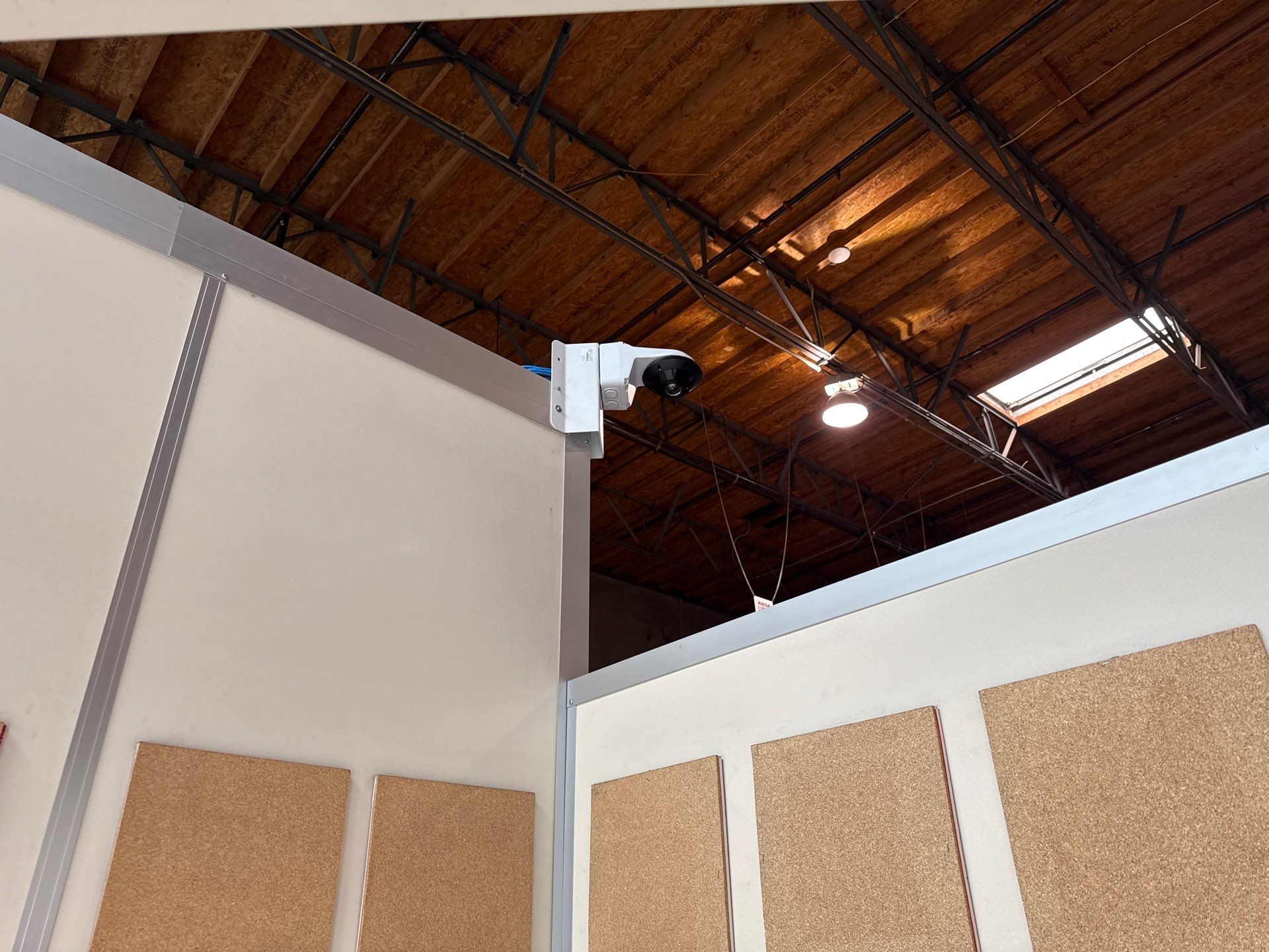 Warehouse / Storage Facility using Ubiquiti IP Cameras by Ring and Ping Inc.