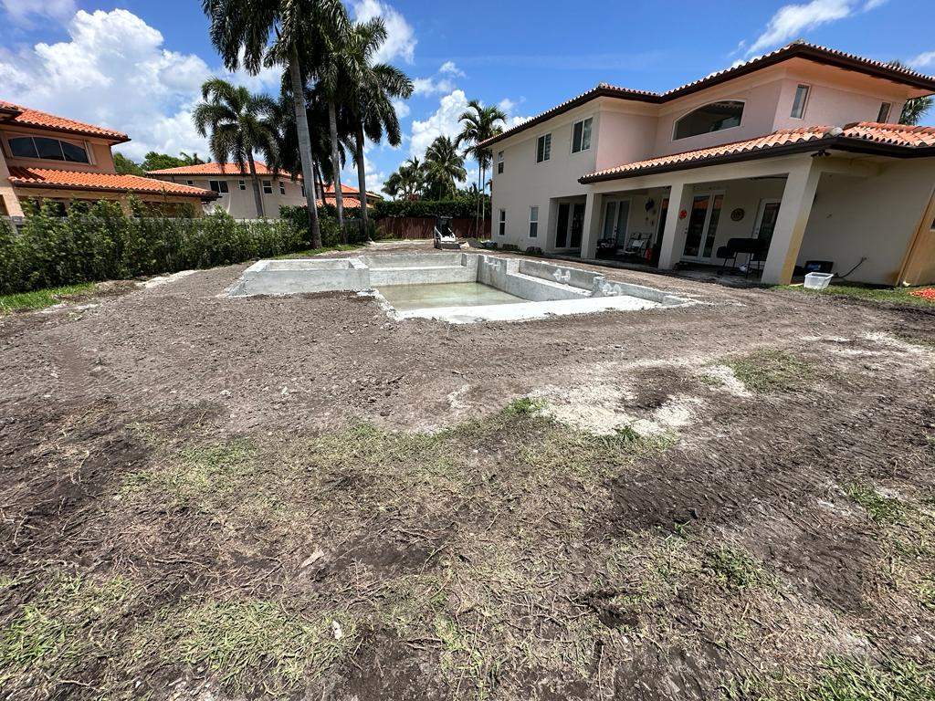 Project in MIAMI LAKES by ROSMEL POOLS INC