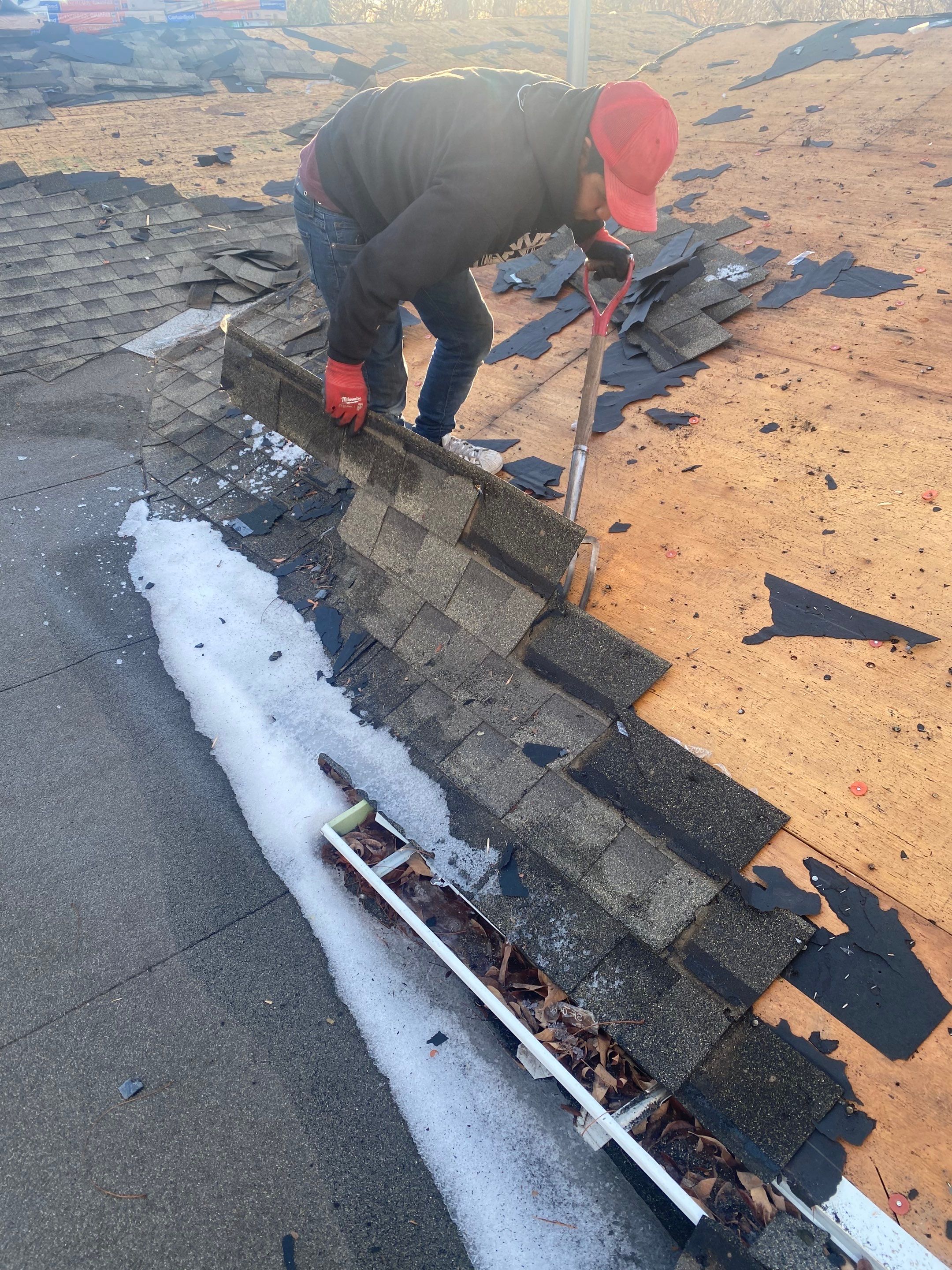 Resdiental Hail Damage Roof Replacement  using Certainteed Northgate Class 4 Impact Resistant "Weathered Wood" color by Black Belt Roofing 