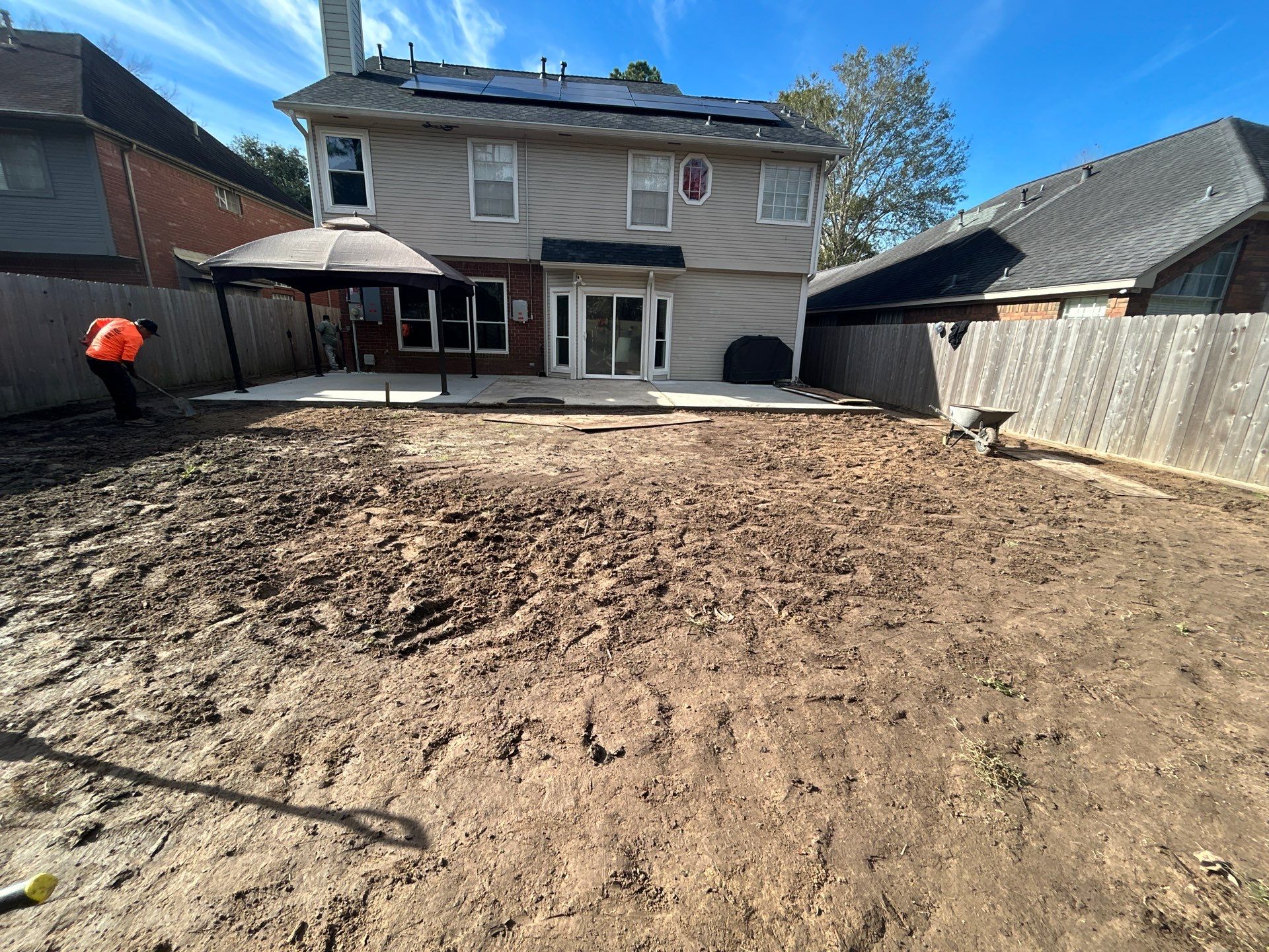 🌱✨ Angelica & Leandro’s Backyard Renewal – A Fresh Start with New Sod by Texas Urban Elements
