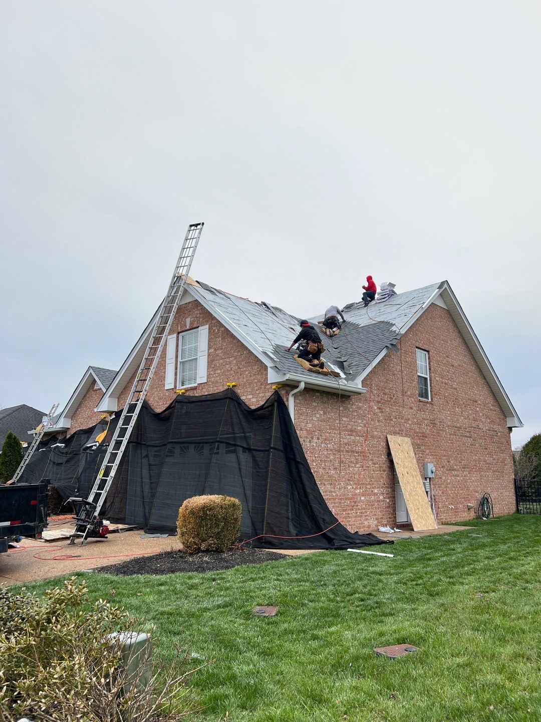 GAF Timberline HDZ in Oyster Gray by Undersun Roofing 