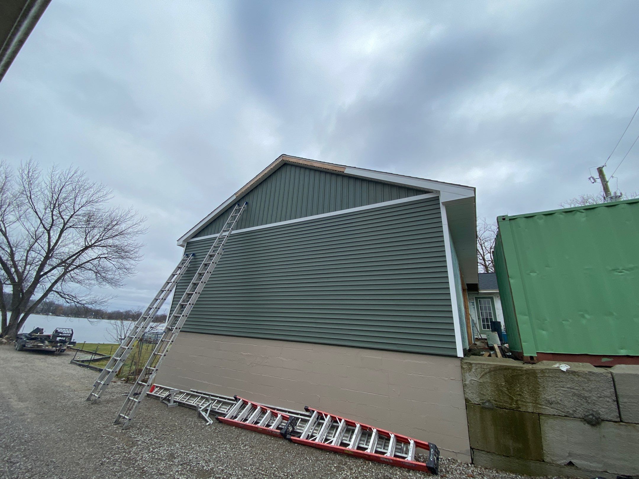 Siding Replacement using CertainTeed Restoration Classis D4 by 180 Contractors