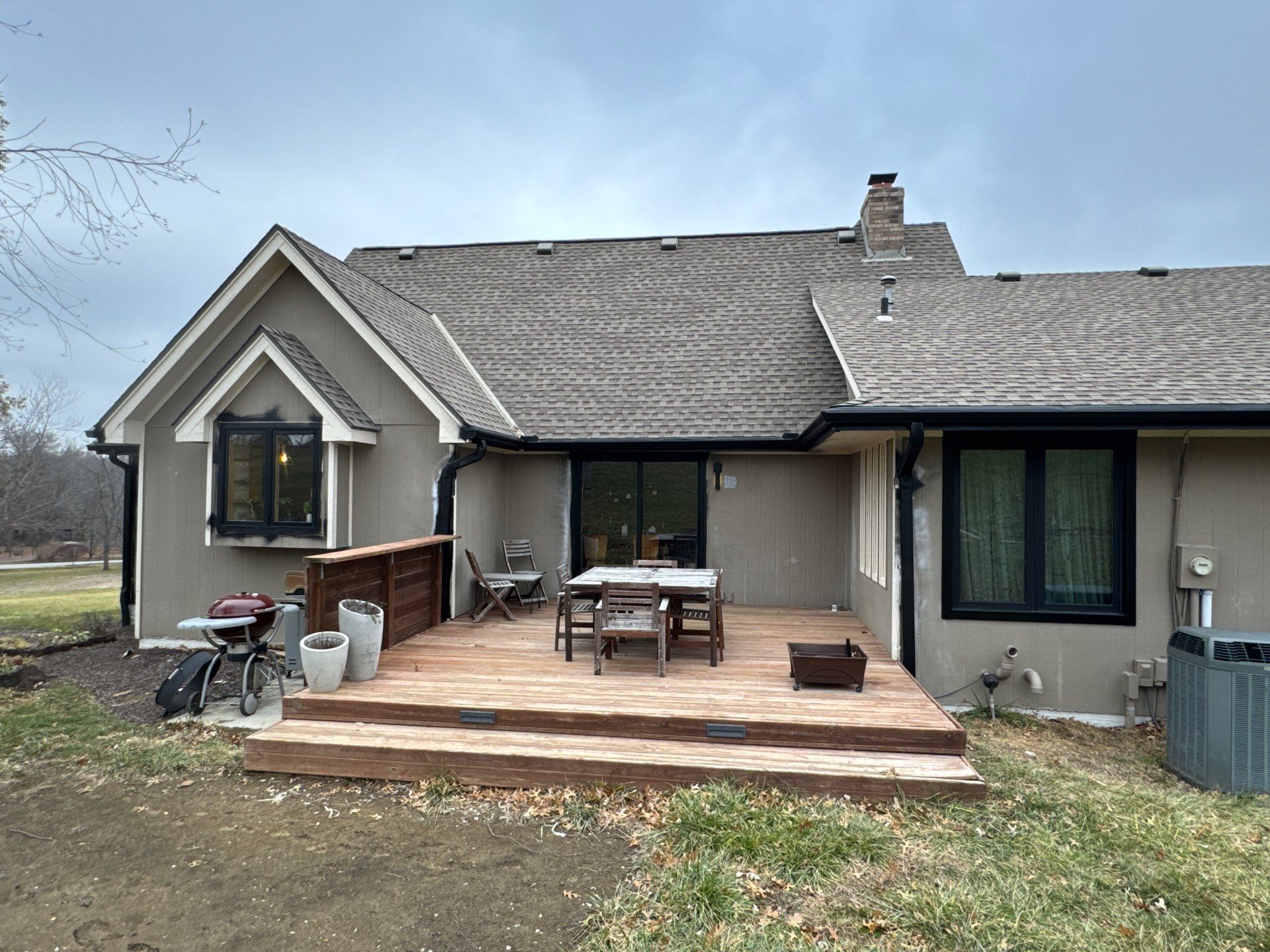 Craneboard Siding and Cedar Renditions Installation in Liberty Mo by EEC Windows, Siding & Roofing