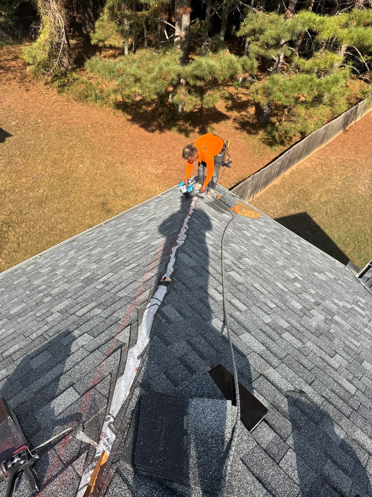 IKO Cambridge - Charcoal Gray by Elite Roofing LLC
