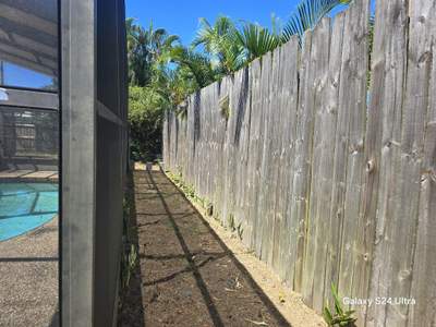 Residential Wood Privacy and Chain Link Fence Installation in Sarasota