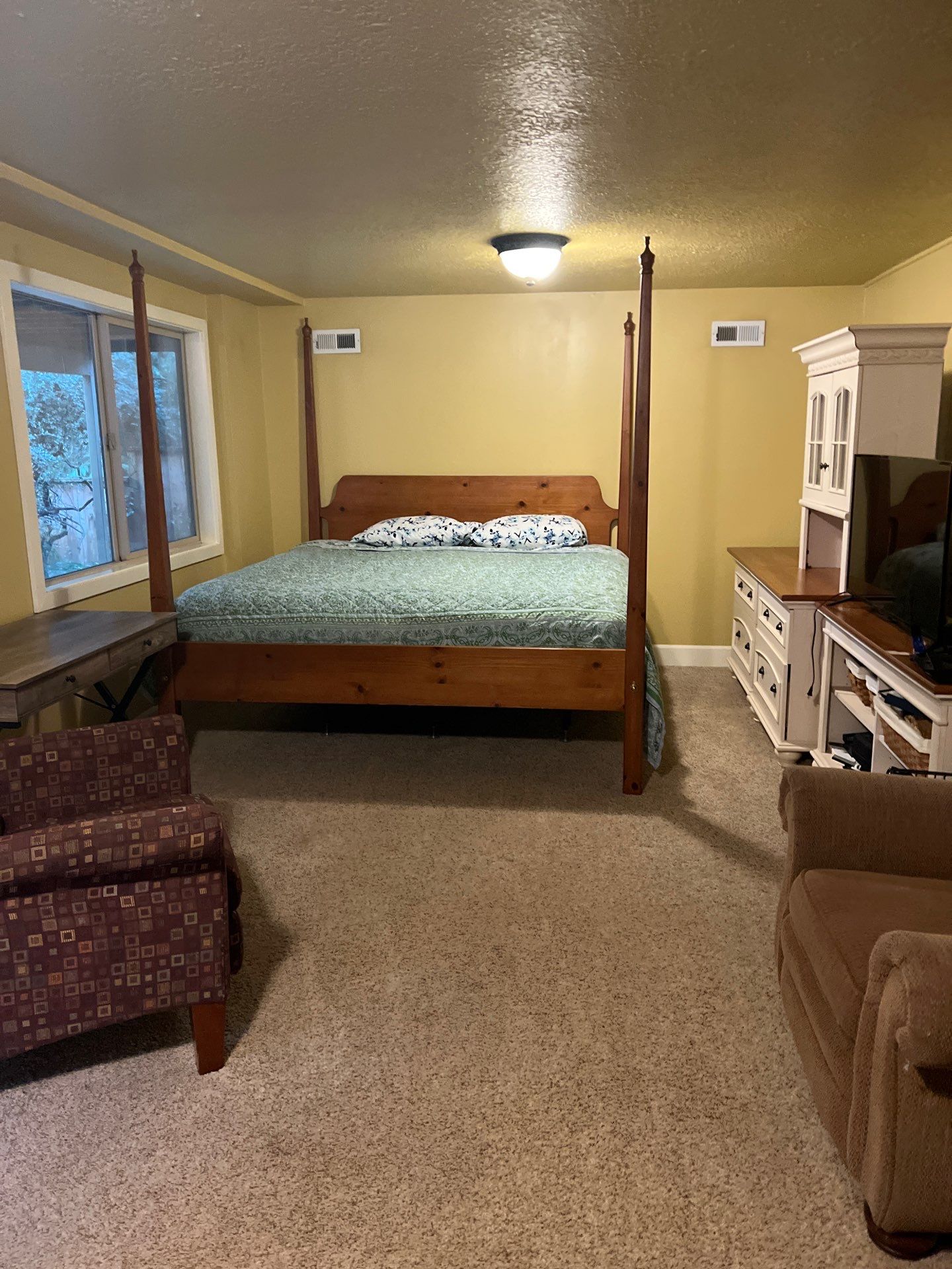 House cleaning in Lake Oswego by Cloud 9 Professional Cleaning Services