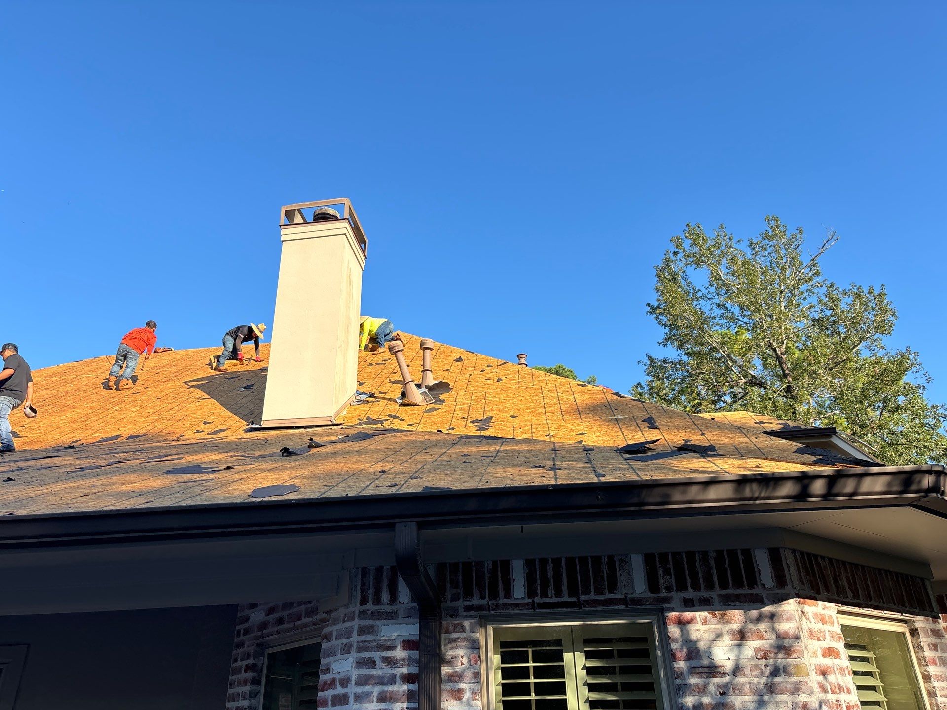 Residential Roofing Installation using Owen's Corning Duration (Lifetime) Shingles by Roof Repair Company