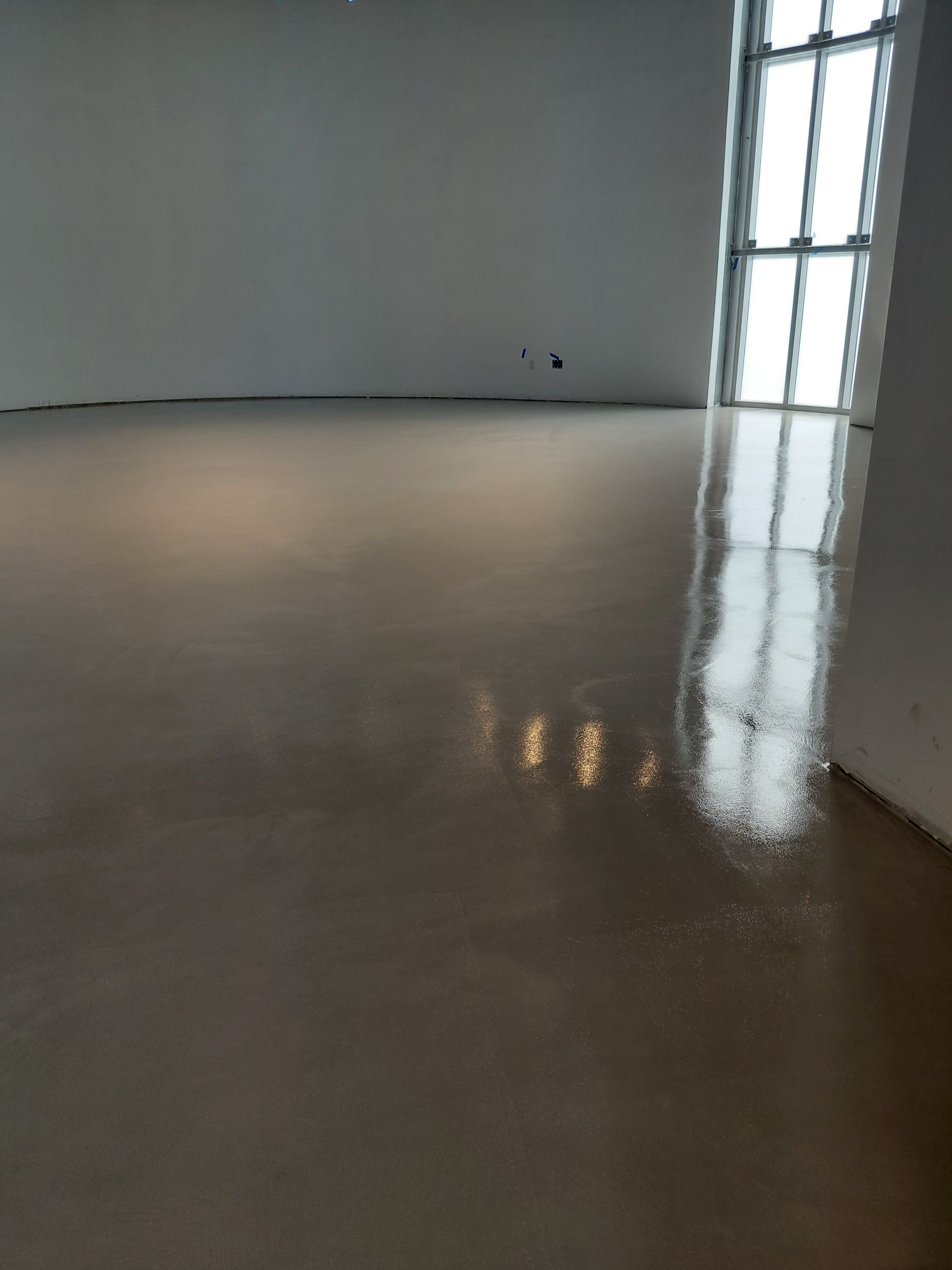 Rotonda at Collins Avenue by Seamless Surfaces