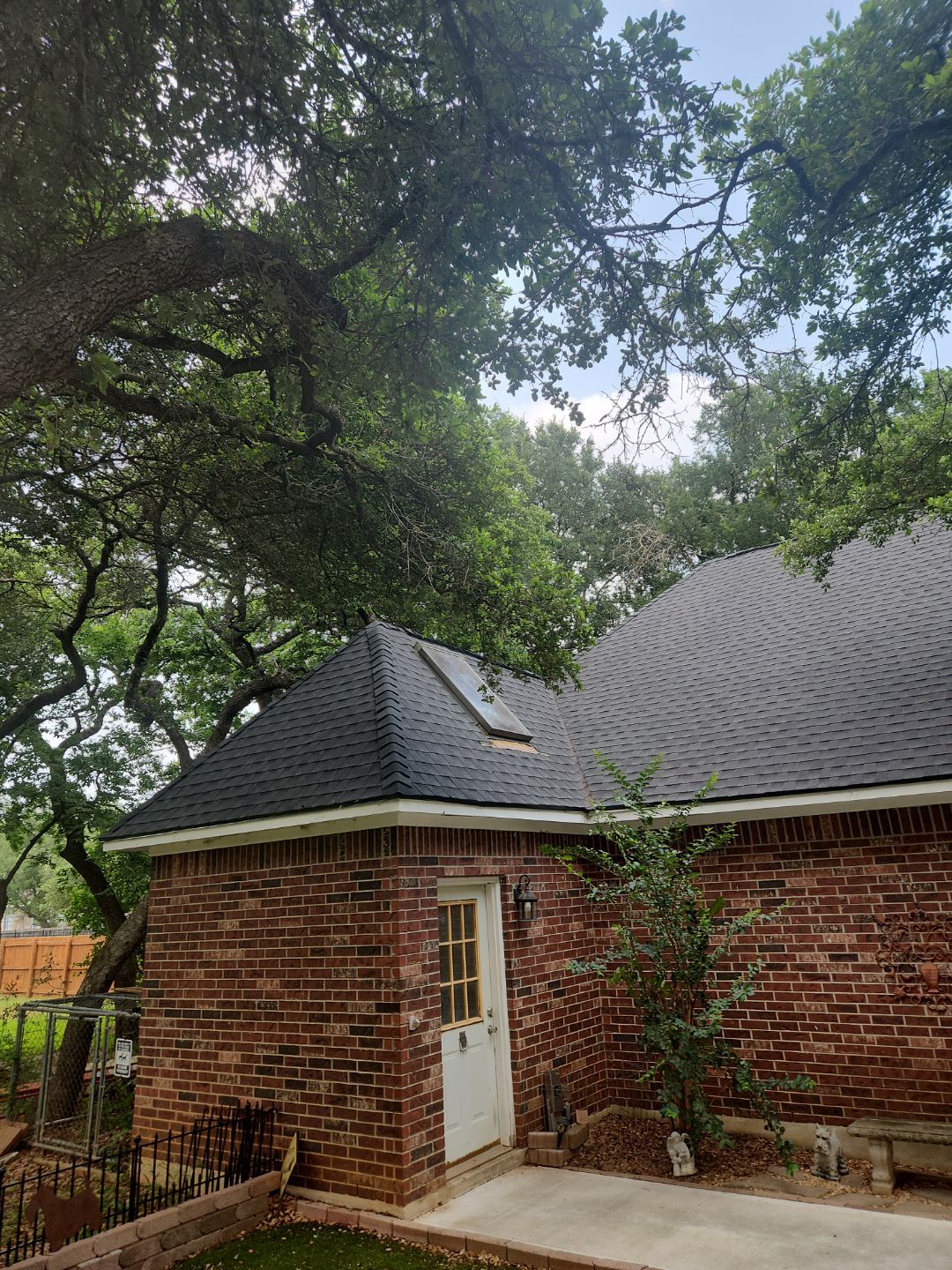 Charcoal - GAF Timberline HDZ by RoofsOnly.com
