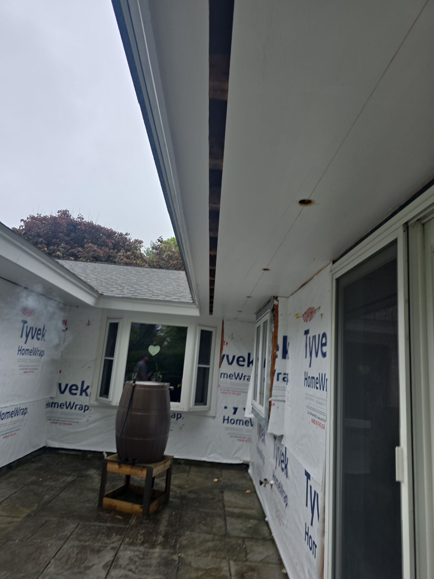 Vinyl Siding Transformation – Pacific Blue by Mighty Dog Roofing of Greater Middlesex County