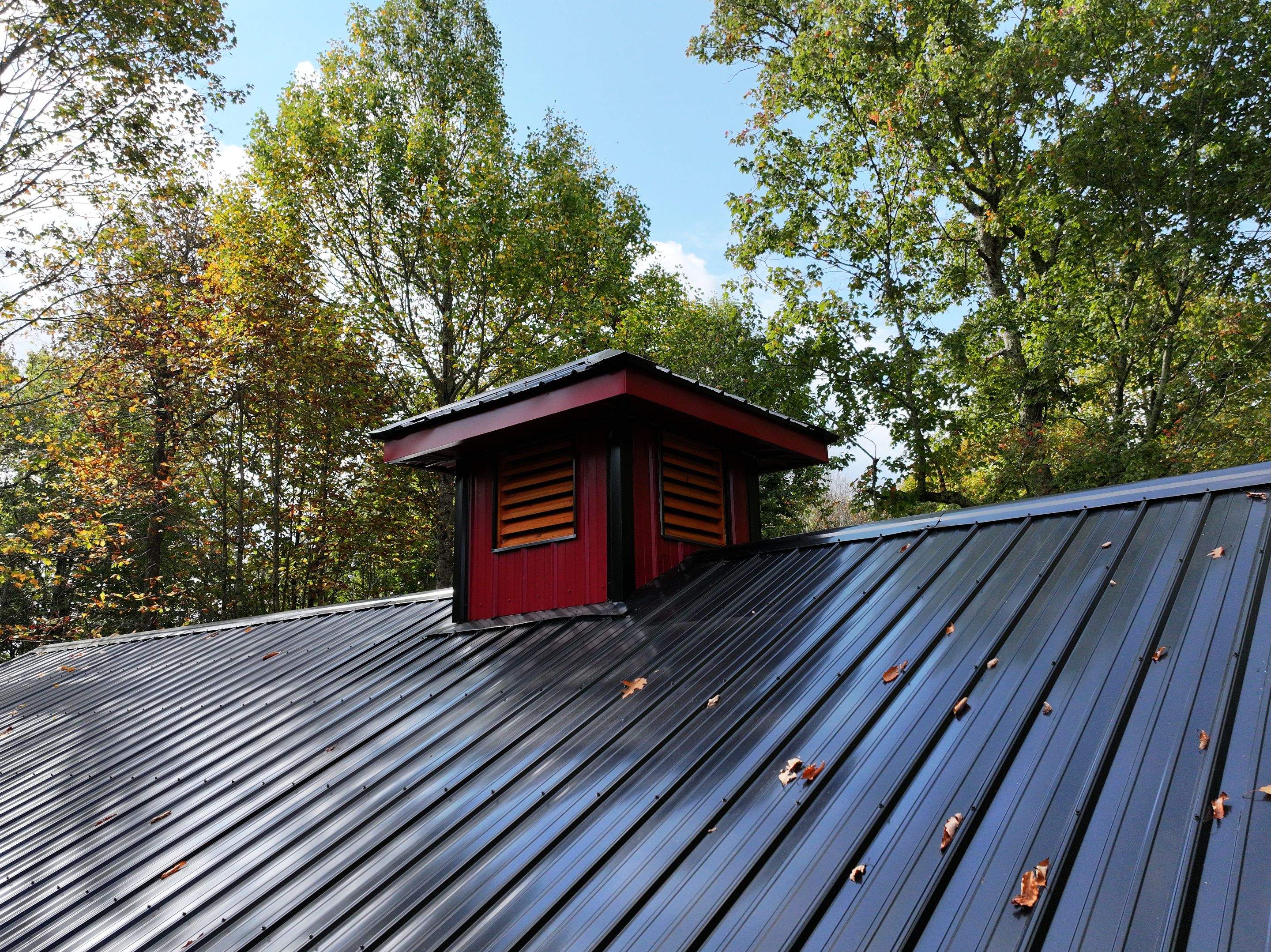 Brodour Barndominium by Omnia Roofing