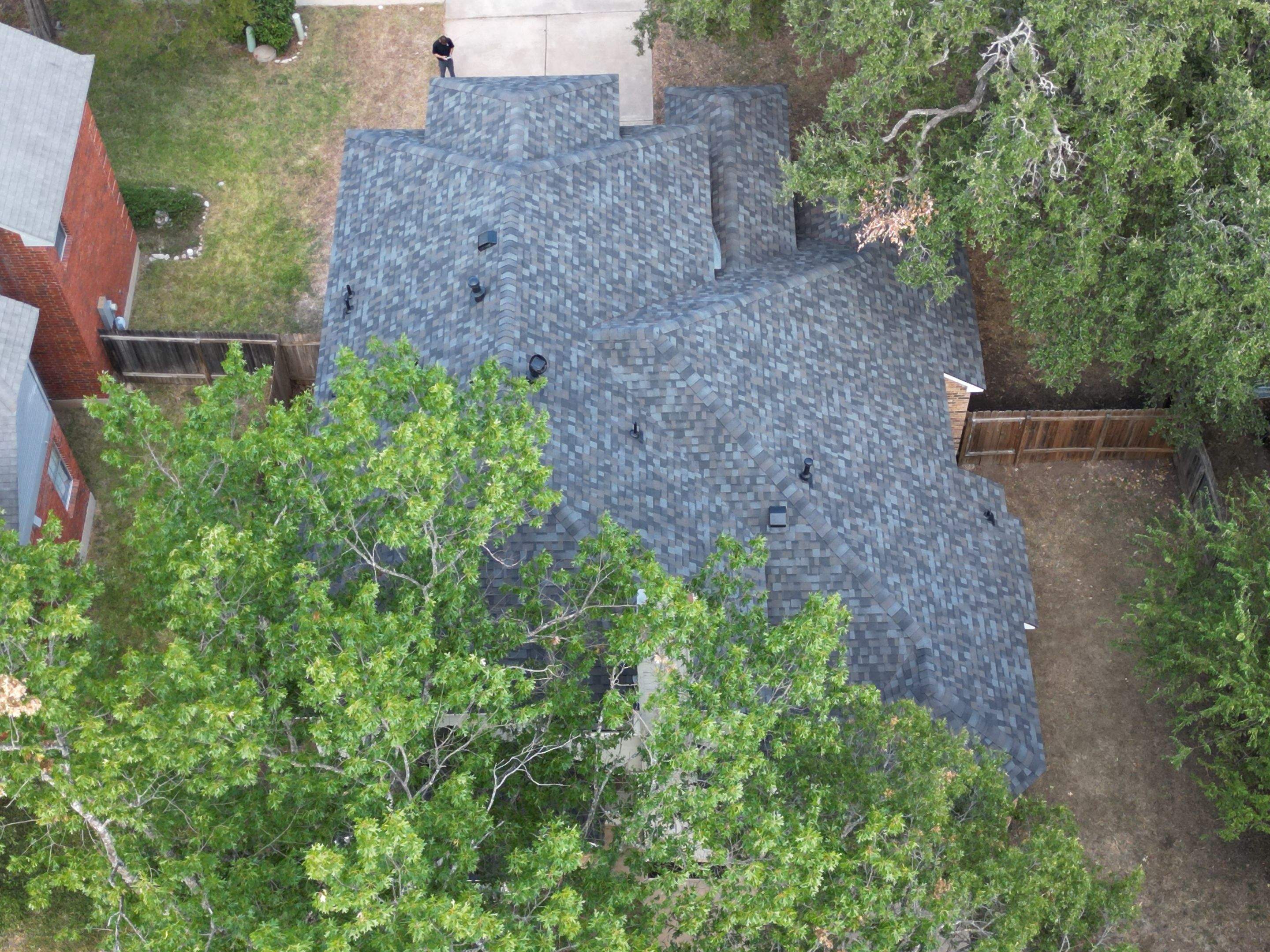 Williamsburg Gray - Owens Corning TruDefinition Duration by RoofsOnly.com