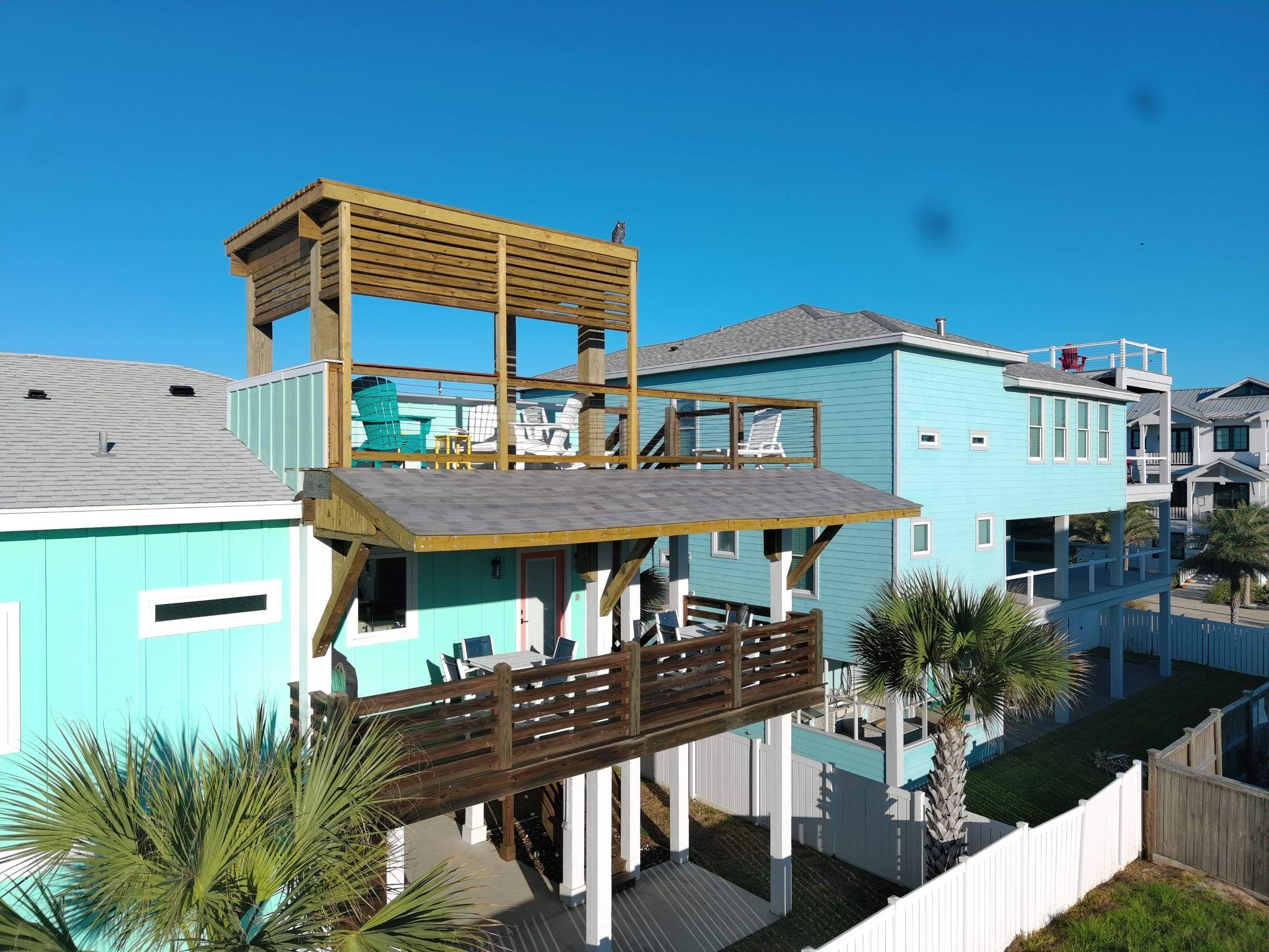 Roof Top Clubhouse on the Beach by Bayfront Roofing and Construction