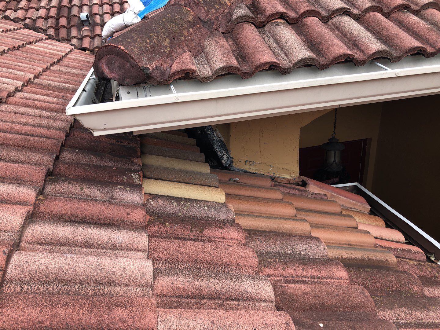 Metal Roof - Galvalume - Charcoal by Istueta Roofing