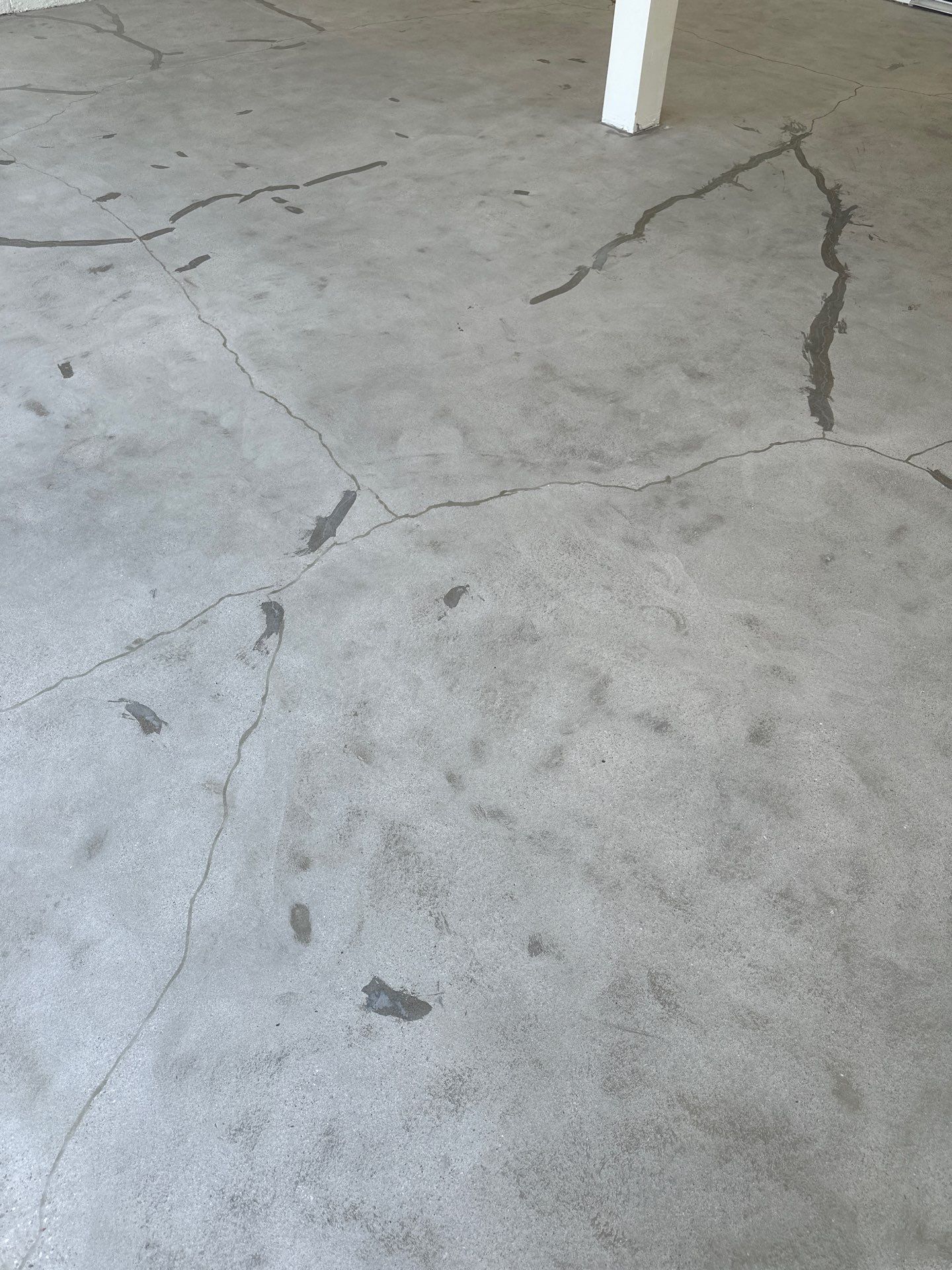 Cayucos Garage Floor Epoxy Coating with Moisture Vapor Barrier by MGP Coatings