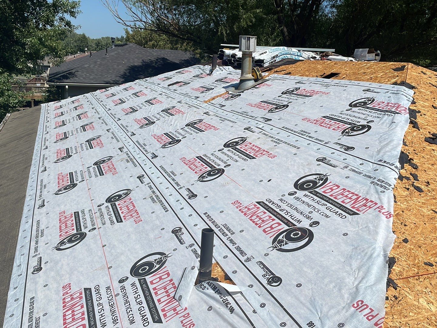 Residential Roofing Installation using IKO Dynasty by EEC Windows, Siding & Roofing