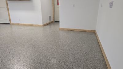 Garage using Creekbed