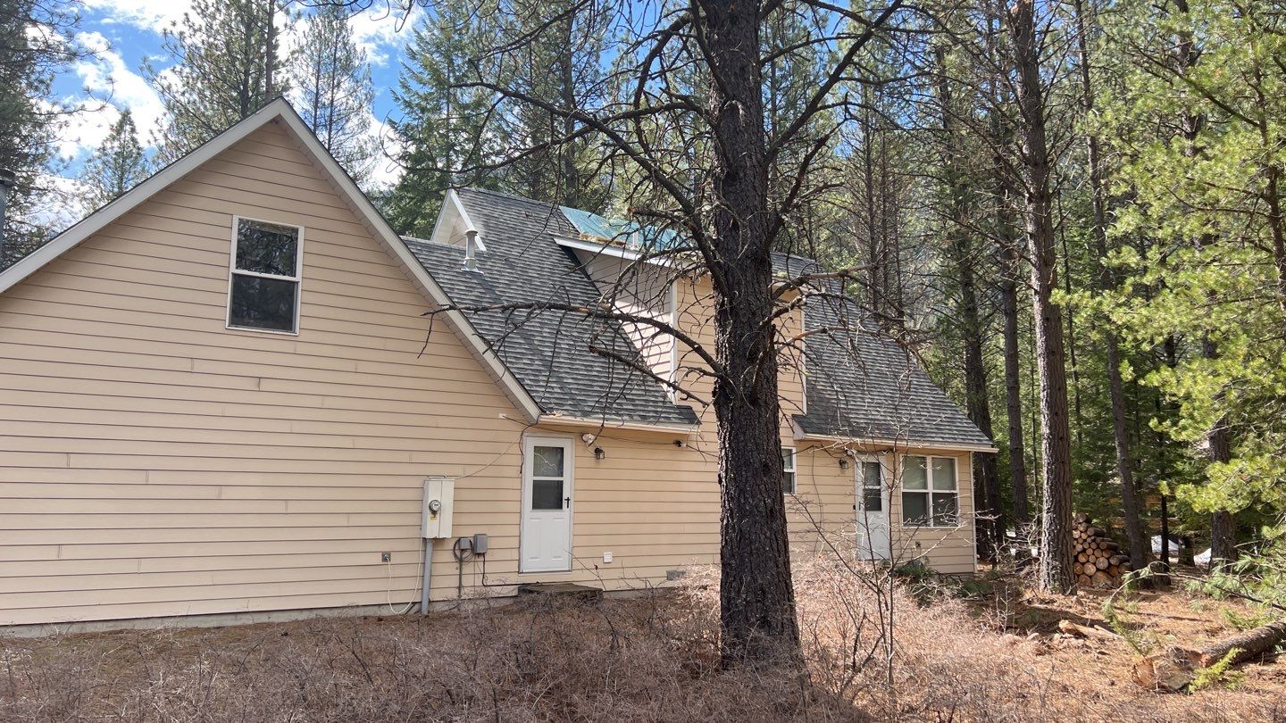 Green Snap Lock Standing Seam  by Montana Roofing Solutions