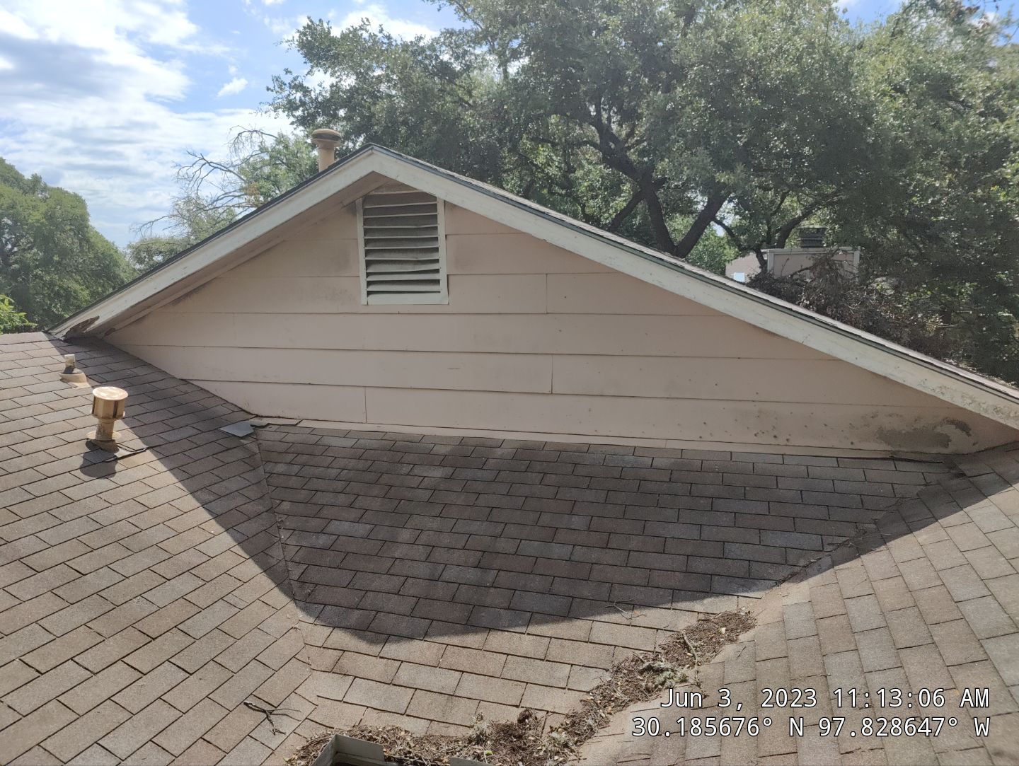 Residential Roofing Installation using Owens Corning Oakridge Estate Grey by DeZign Roofing & Exteriors