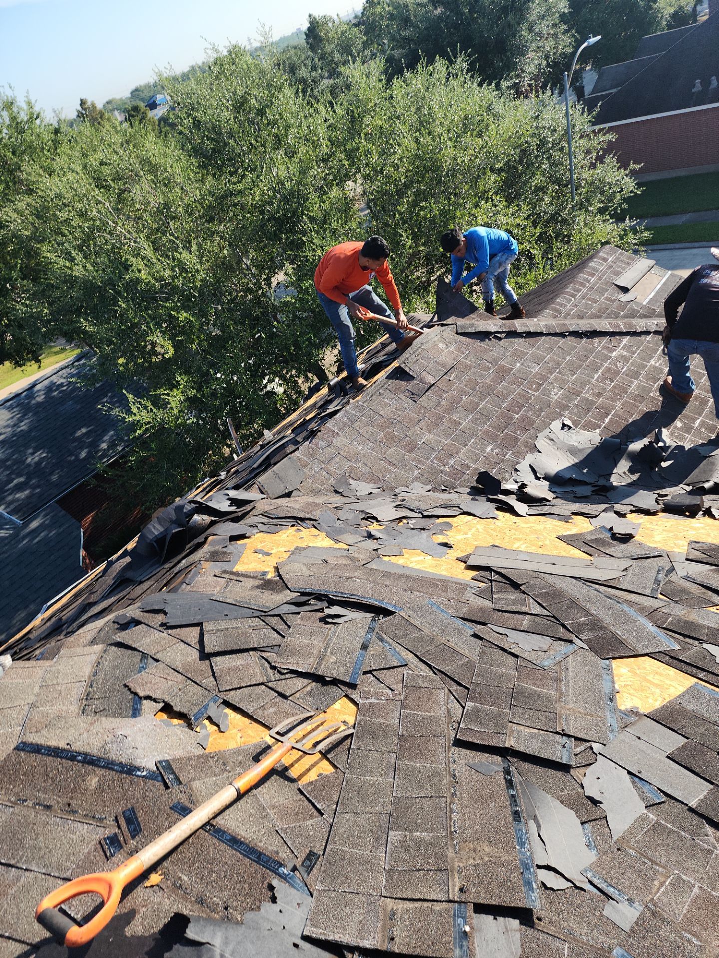 Residential Roofing Installation using Owen's Corning Duration (Lifetime) Shingles by Roof Repair Company