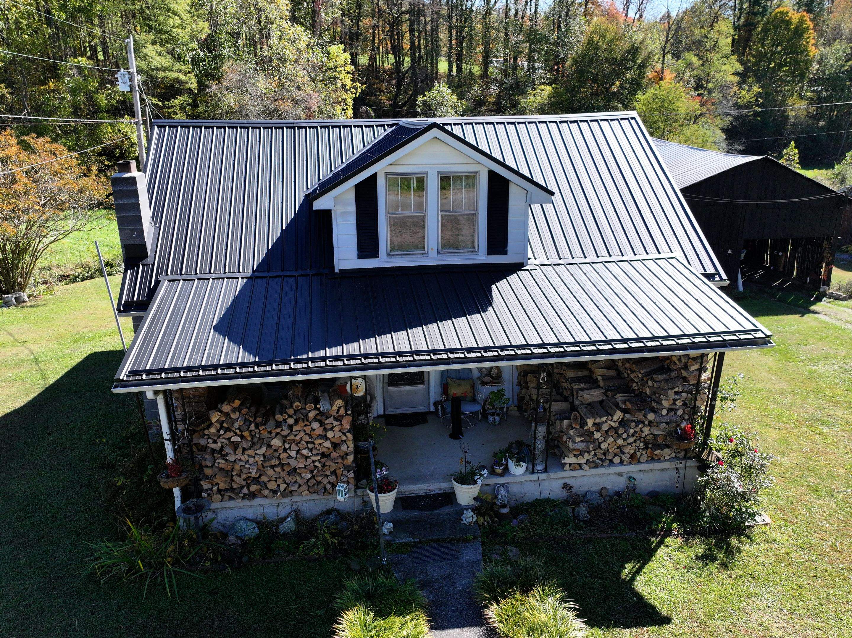 Heim Residence by Omnia Roofing
