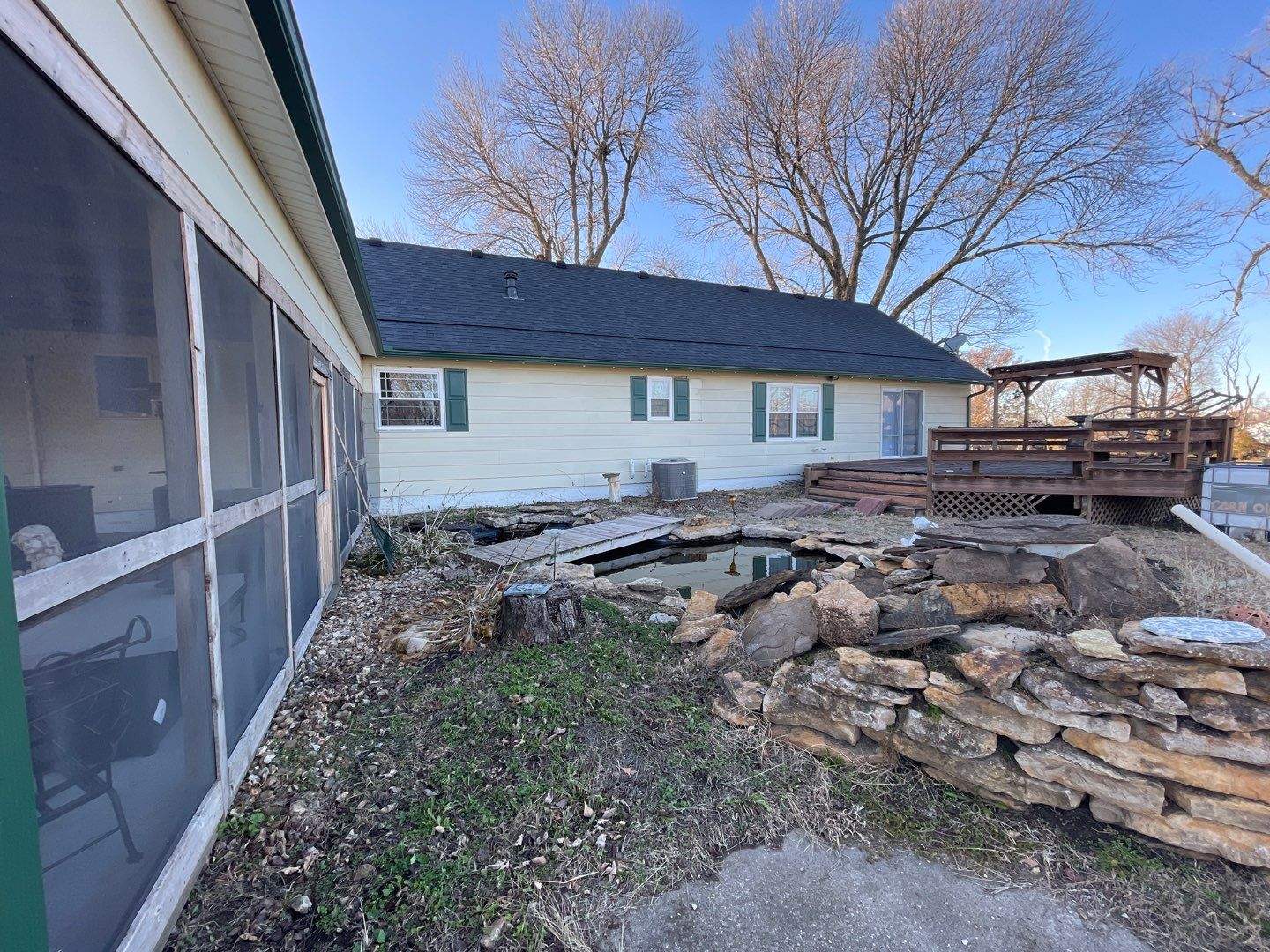 Siding Installation using Craneboard D7 by EEC Windows, Siding & Roofing