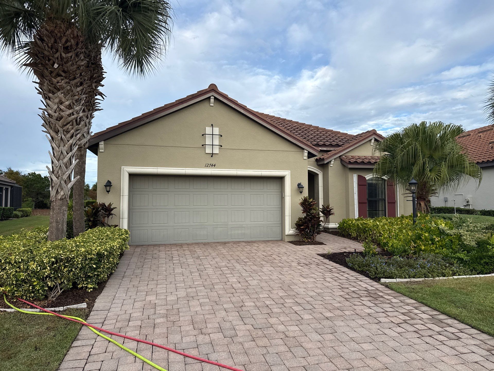 🌿 Tile Roof Cleaning in Lakewood Ranch — Safe for Plants & Tortoise-Friendly! 🐢✨ by Sunshine AquaWash