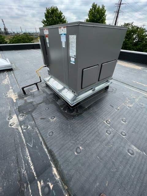 Commercial Roofing Installation using MuleHide EPDM .60 - BLACK by A to Z Roofing
