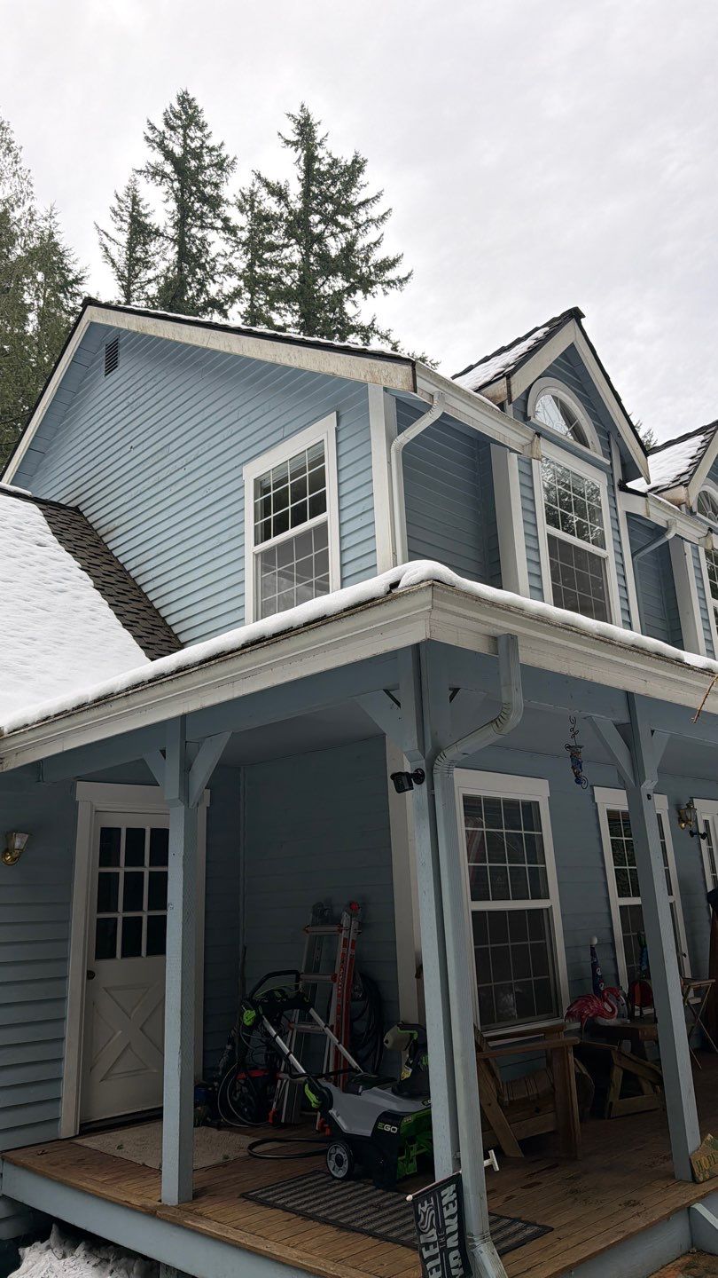 Cascade WinPro Window Replacement for a North Bend Home