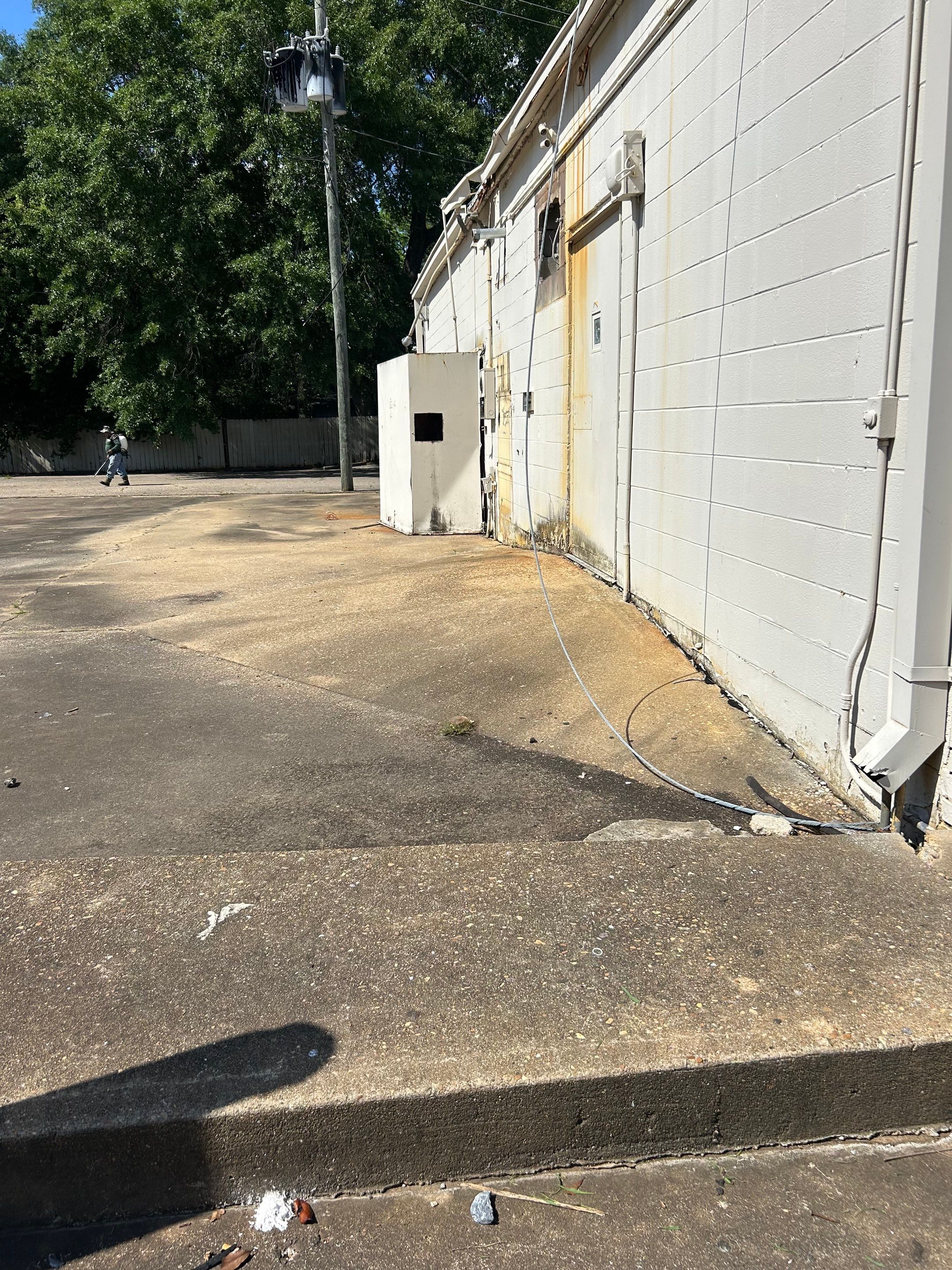 Commercial Exterior Maintenance and Lawn Care in Montgomery by BTops Landscaping Inc.