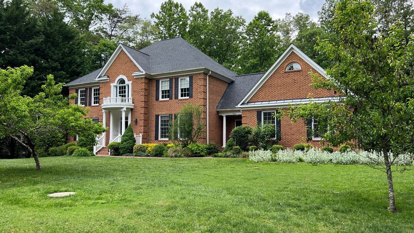 Clifton - CertainTeed Landmark Charcoal Black by RM Banning, Inc.