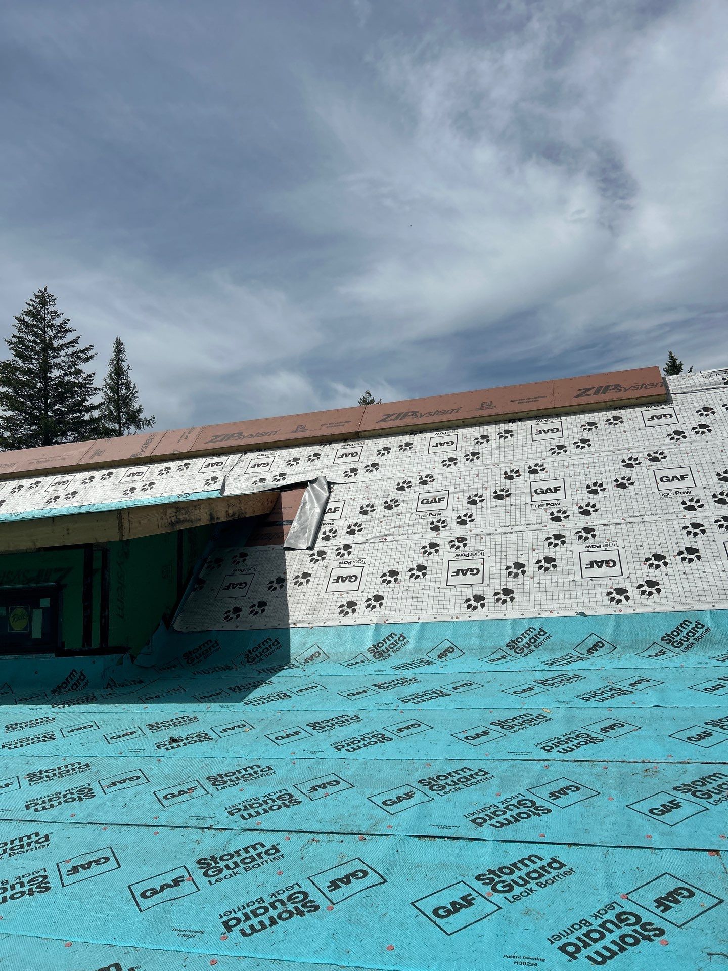 UHDZ Whitefish Hills - Weathered Wood by Montana Roofing Solutions