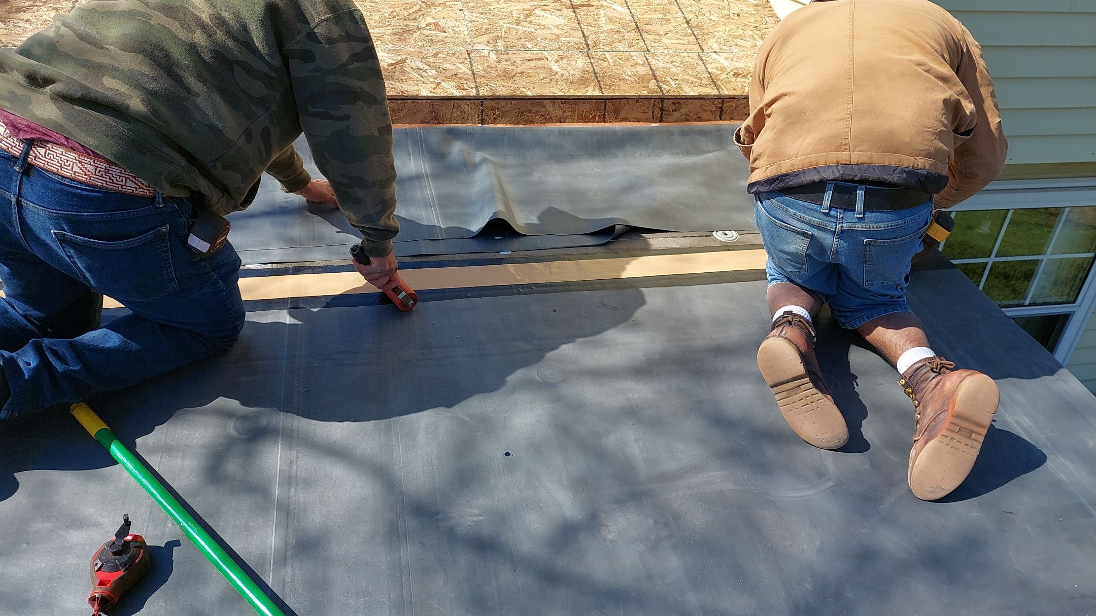 Black Shadow & Rubber by Tamlin Roofing