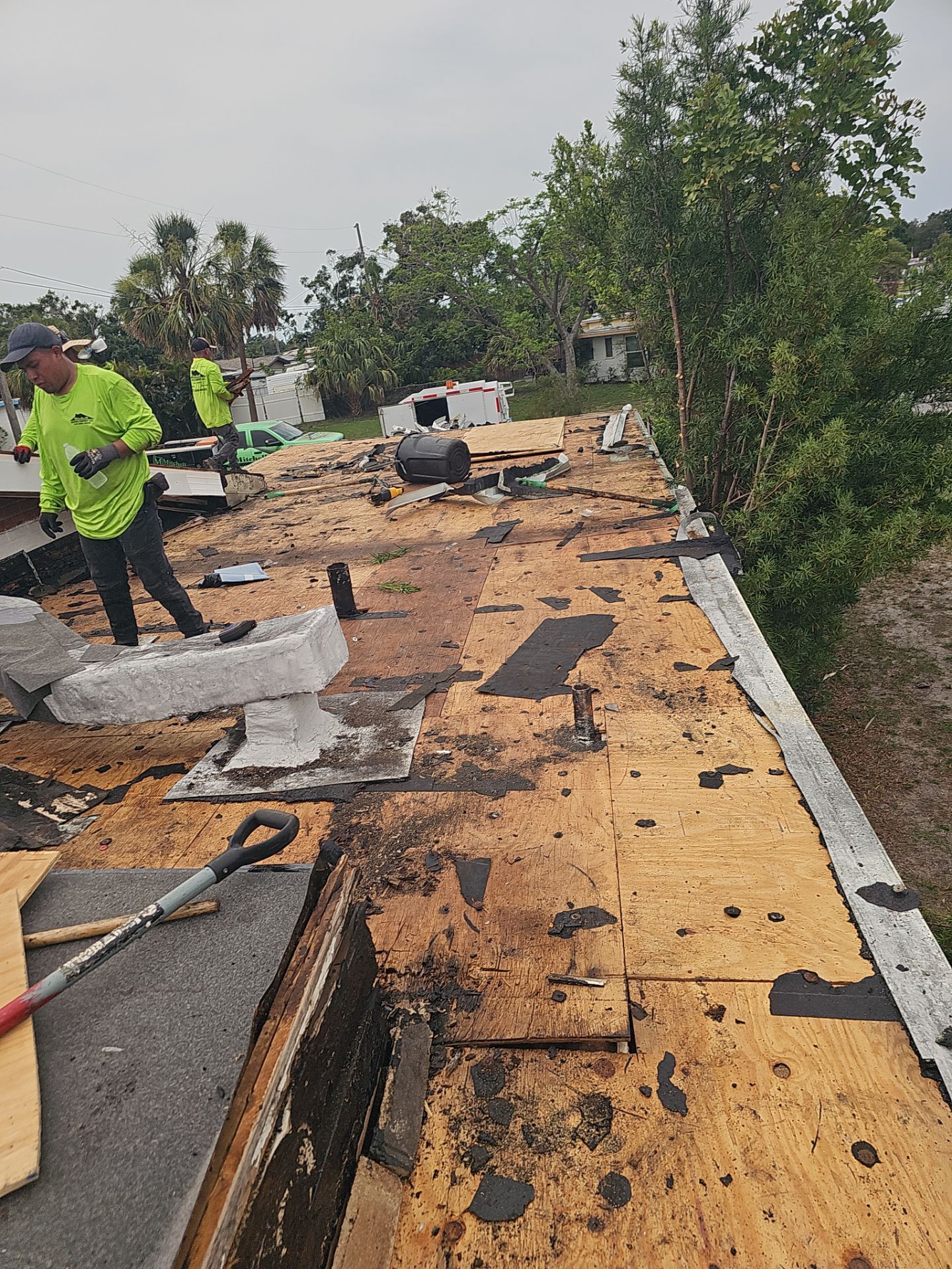 Project in St. Petersburg 33714 by Mitchell Roofing Company LLC 
