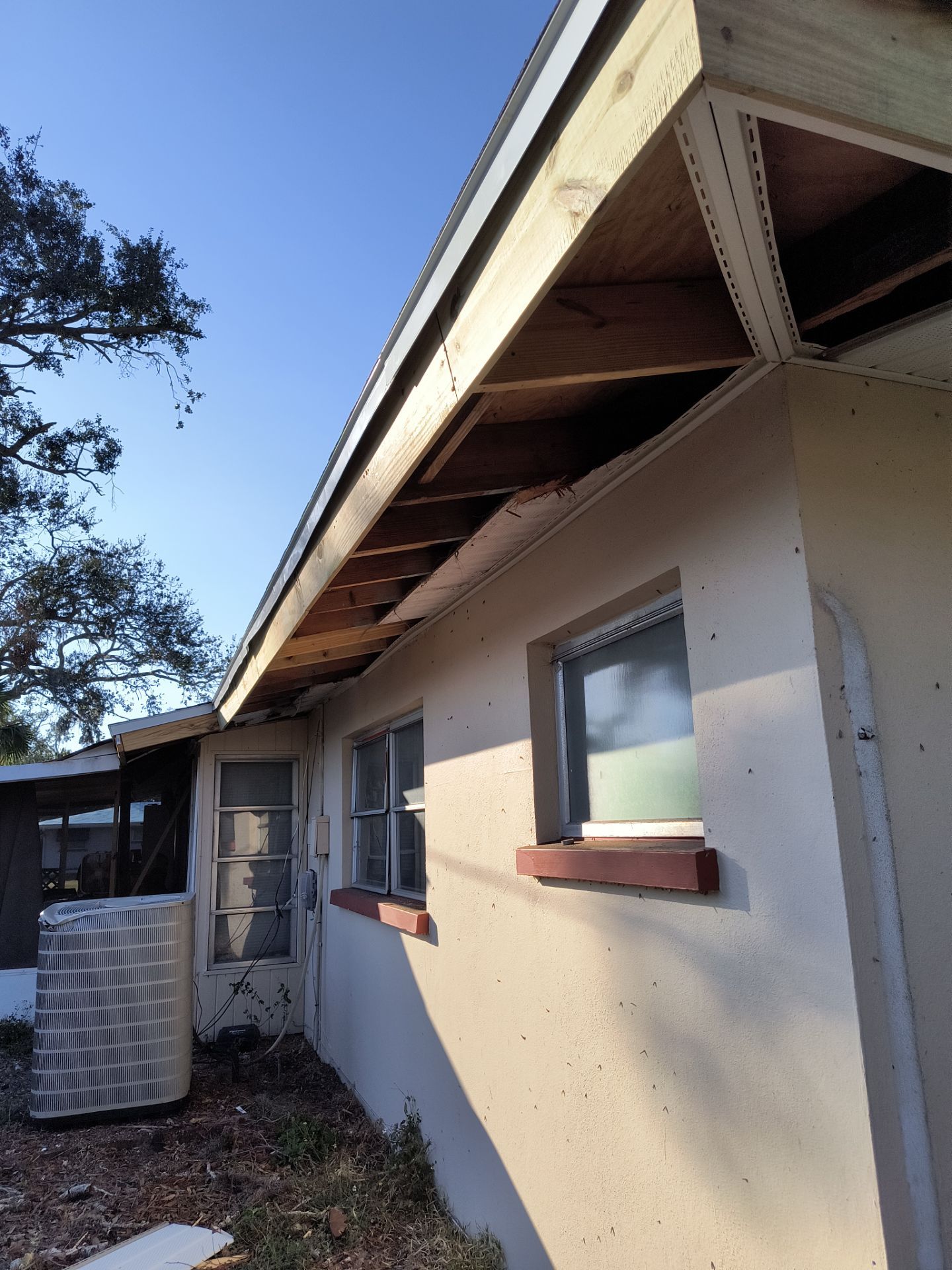 White Soffit and Fascia Upgrade in Sarasota FL by Gutter Professors