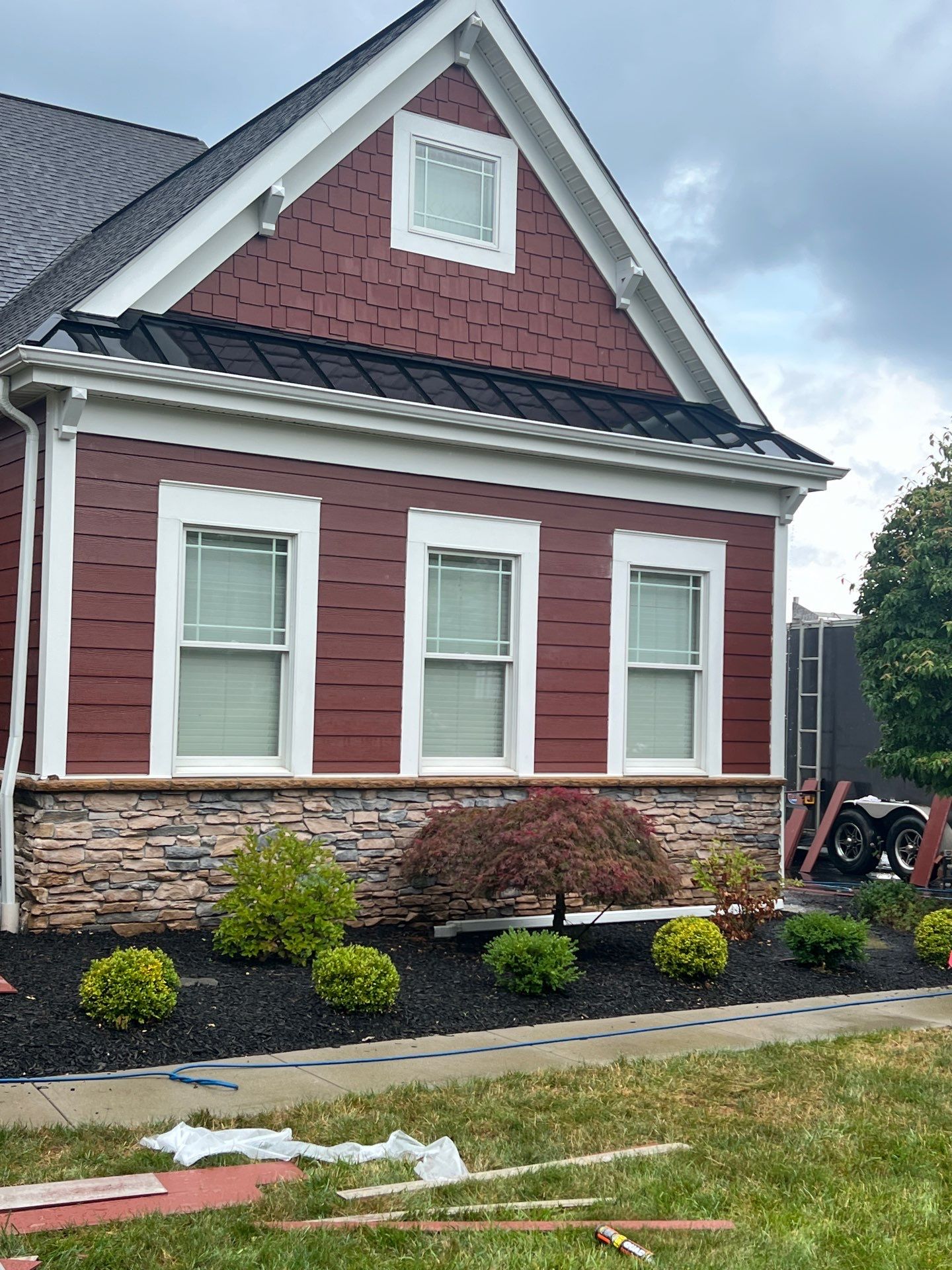 Countrylane Red James Hardie Siding Replacement in Franklin Park by Knockout Home Solutions