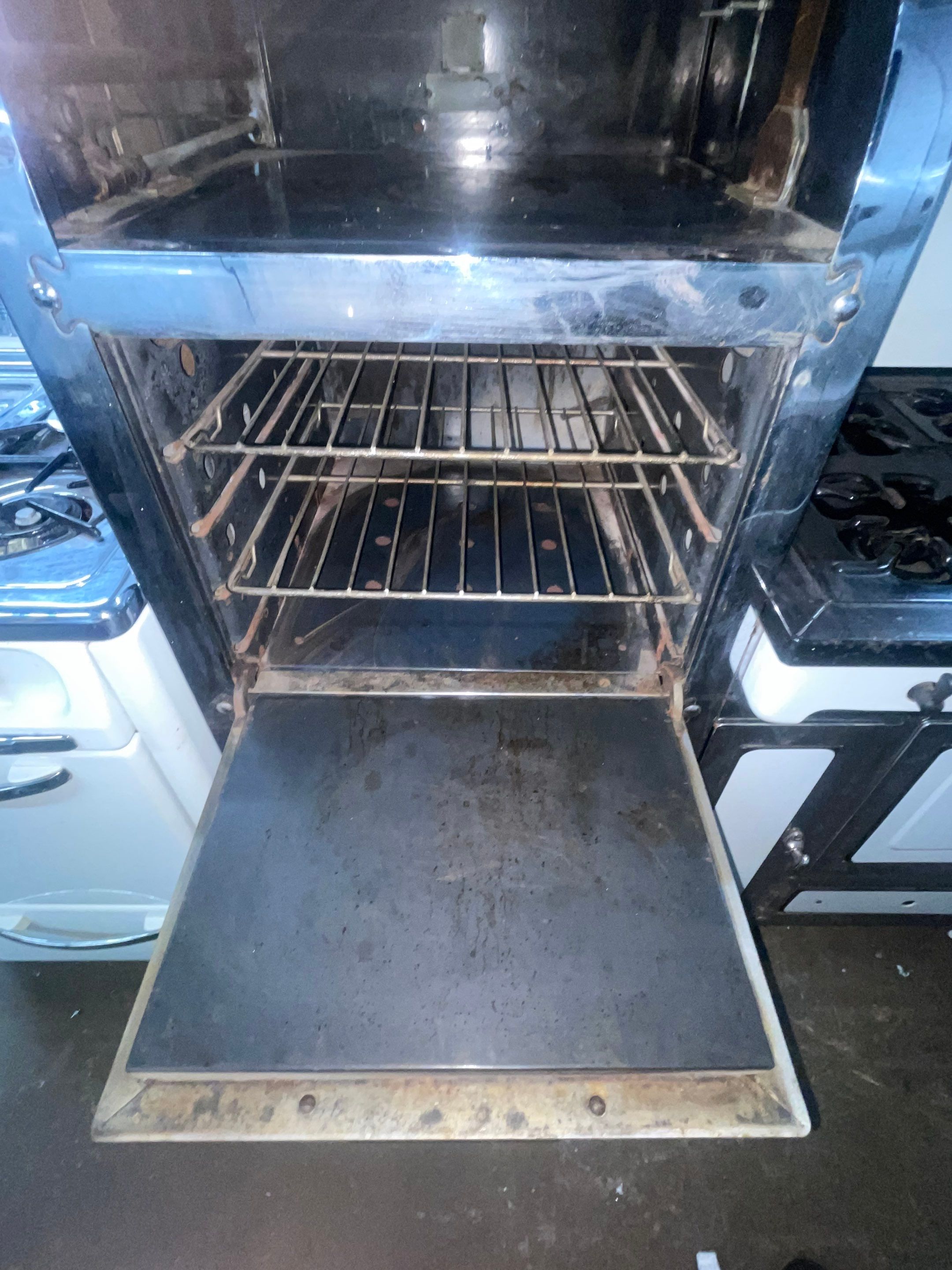 Stoves for Sale as of December 2023 by Belgrove Appliance Inc