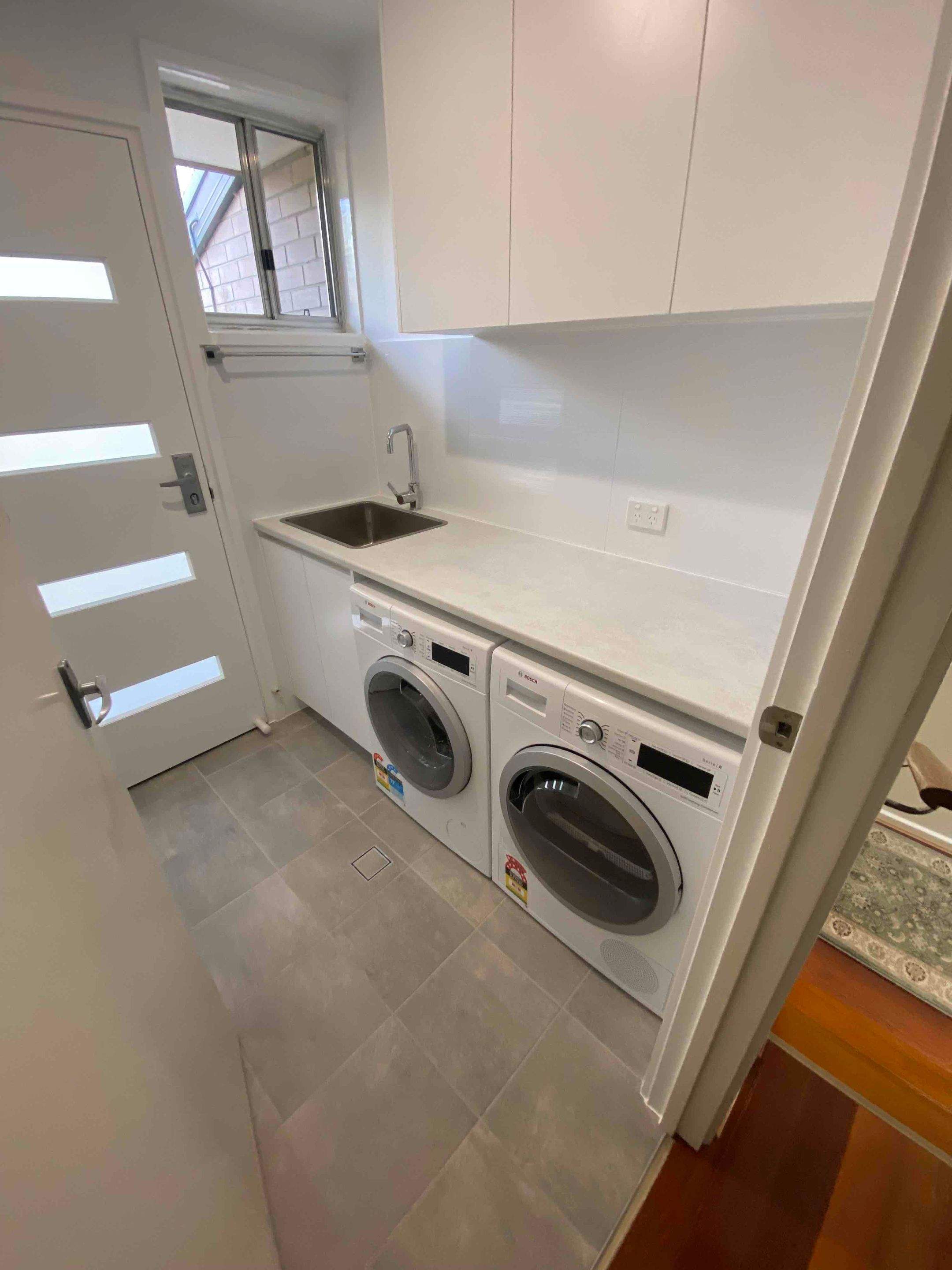 Main Bathroom, Toilet & Laundry Renovation by Re-seal Bathrooms